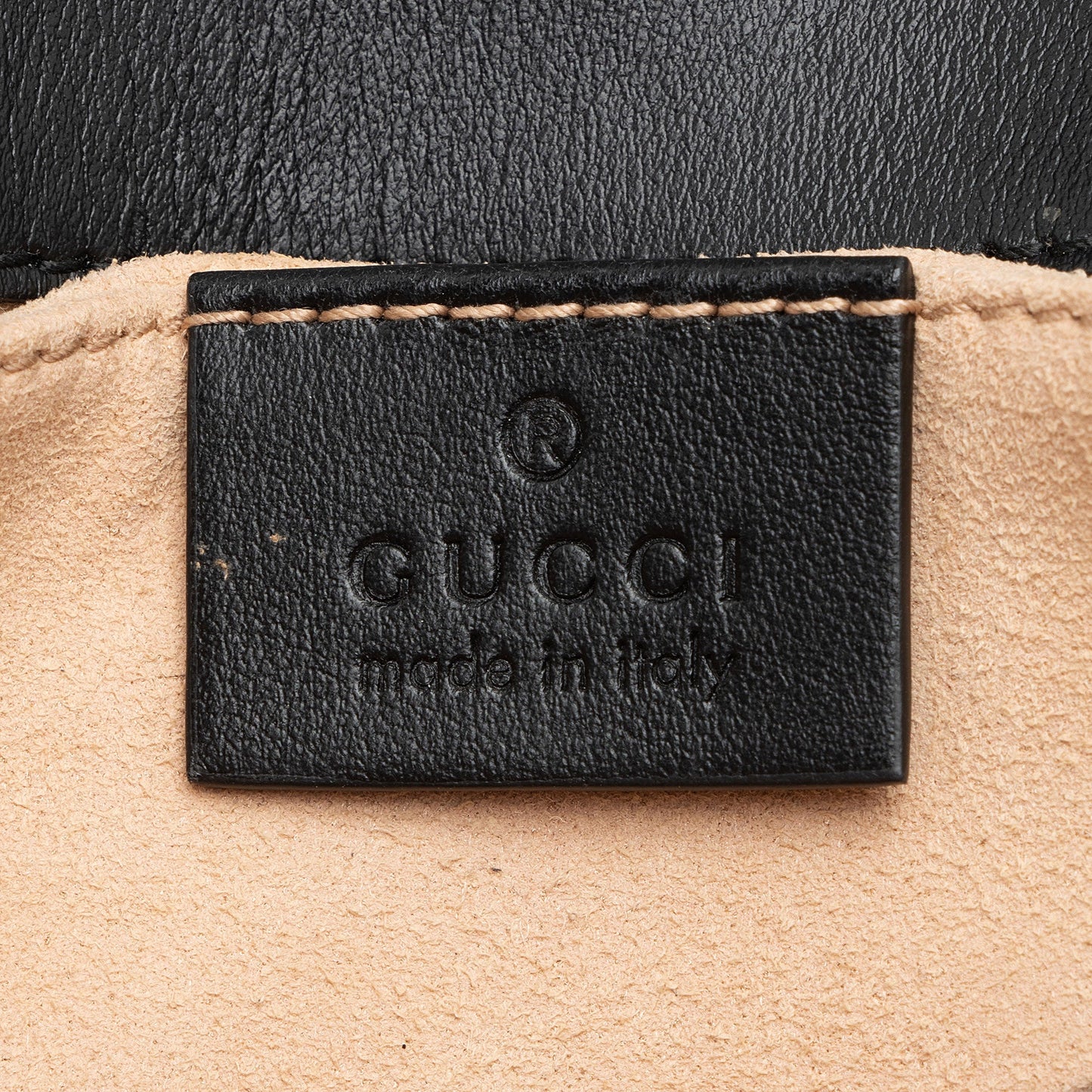 Gucci Matelasse Leather GG Marmont Mini Flap Bag (SHF-Aicihy)