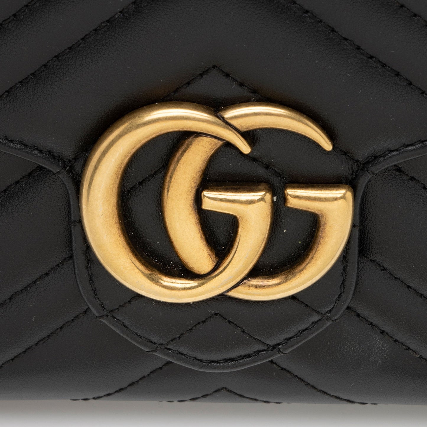 Gucci Matelasse Leather GG Marmont Mini Wallet on Chain Bag (SHF-LtbPoF)