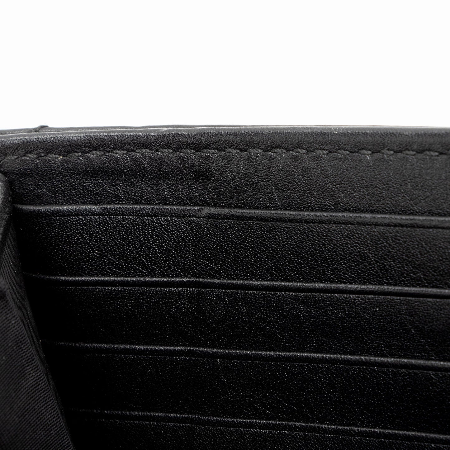 Gucci Matelasse Leather GG Marmont Mini Wallet on Chain Bag (SHF-0WR0OD)