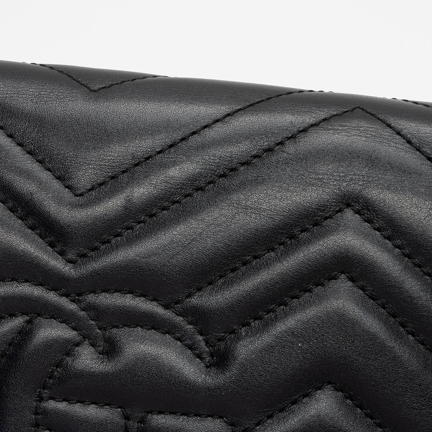 Gucci Matelasse Leather GG Marmont Mini Wallet on Chain Bag (SHF-0WR0OD)