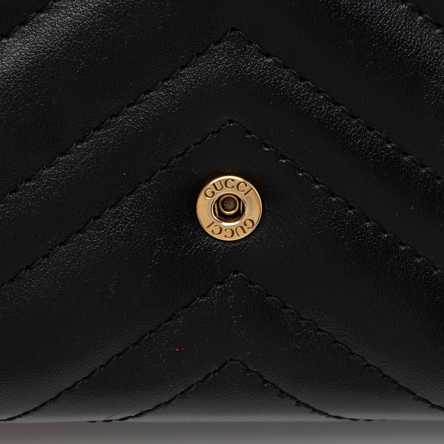 Gucci Matelasse Leather GG Marmont Mini Wallet on Chain (SHF-iDhqds)