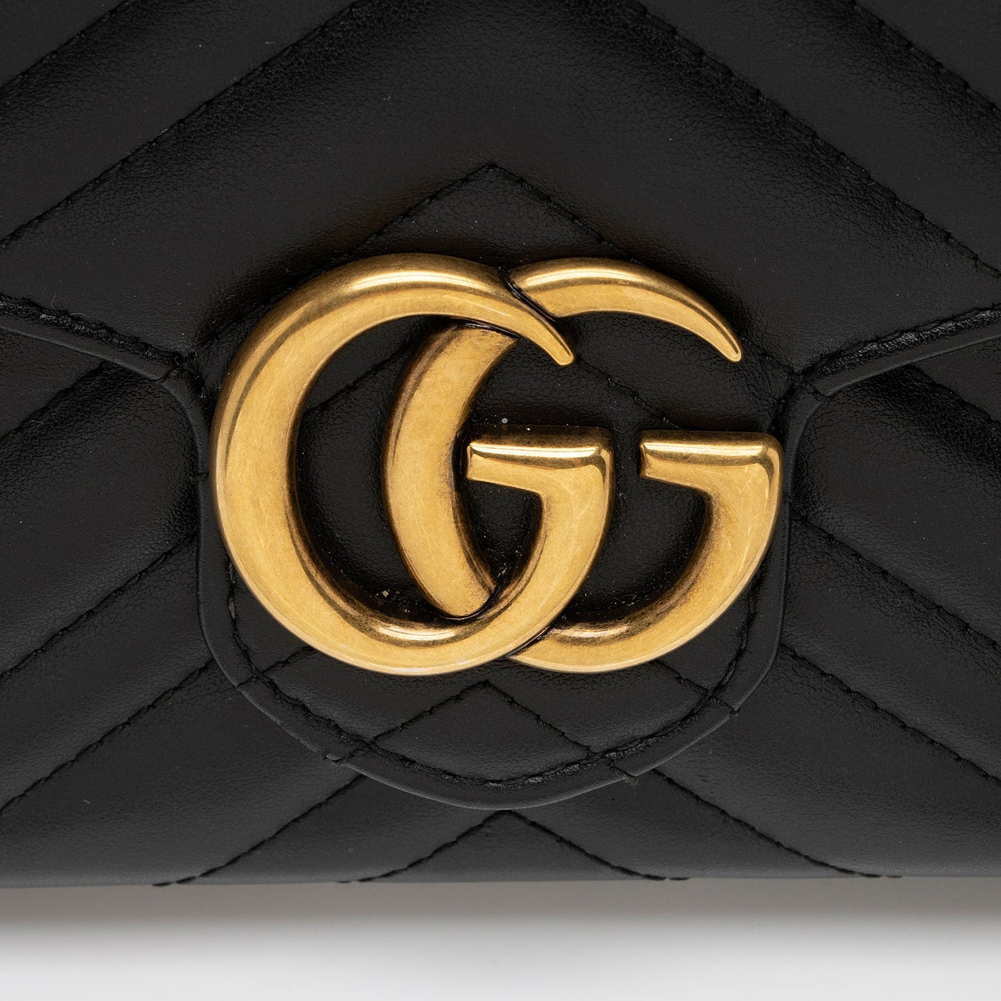 Gucci Matelasse Leather GG Marmont Mini Wallet on Chain (SHF-Us5Ysf)