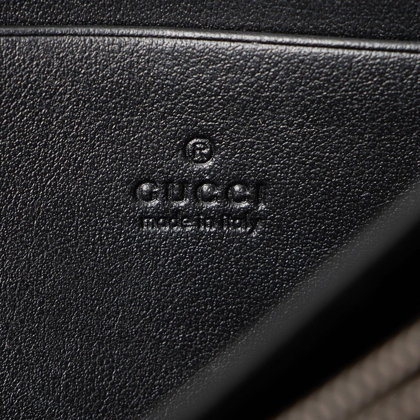 Gucci Matelasse Leather GG Marmont Mini Wallet on Chain (SHF-Us5Ysf)