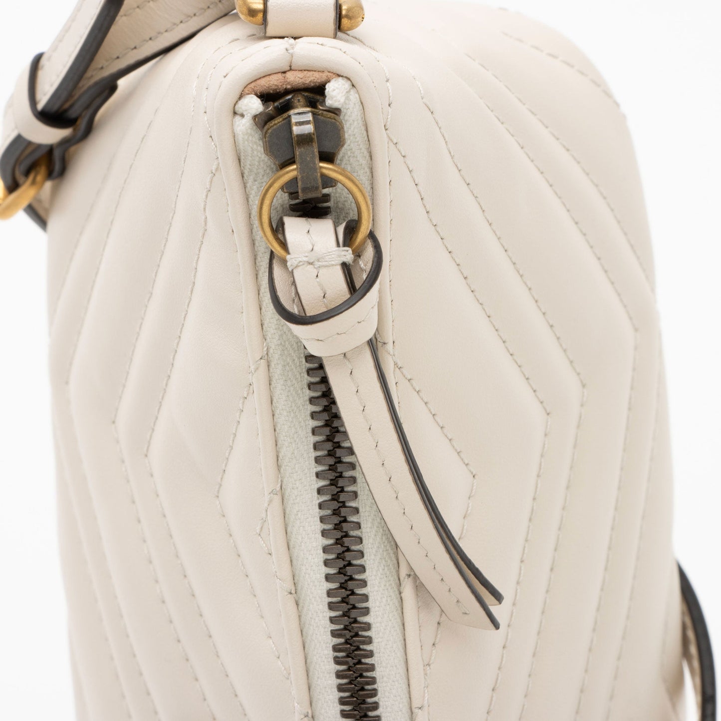 Gucci Matelasse Leather GG Marmont Sling Shoulder Bag (SHF-9zKBOp)