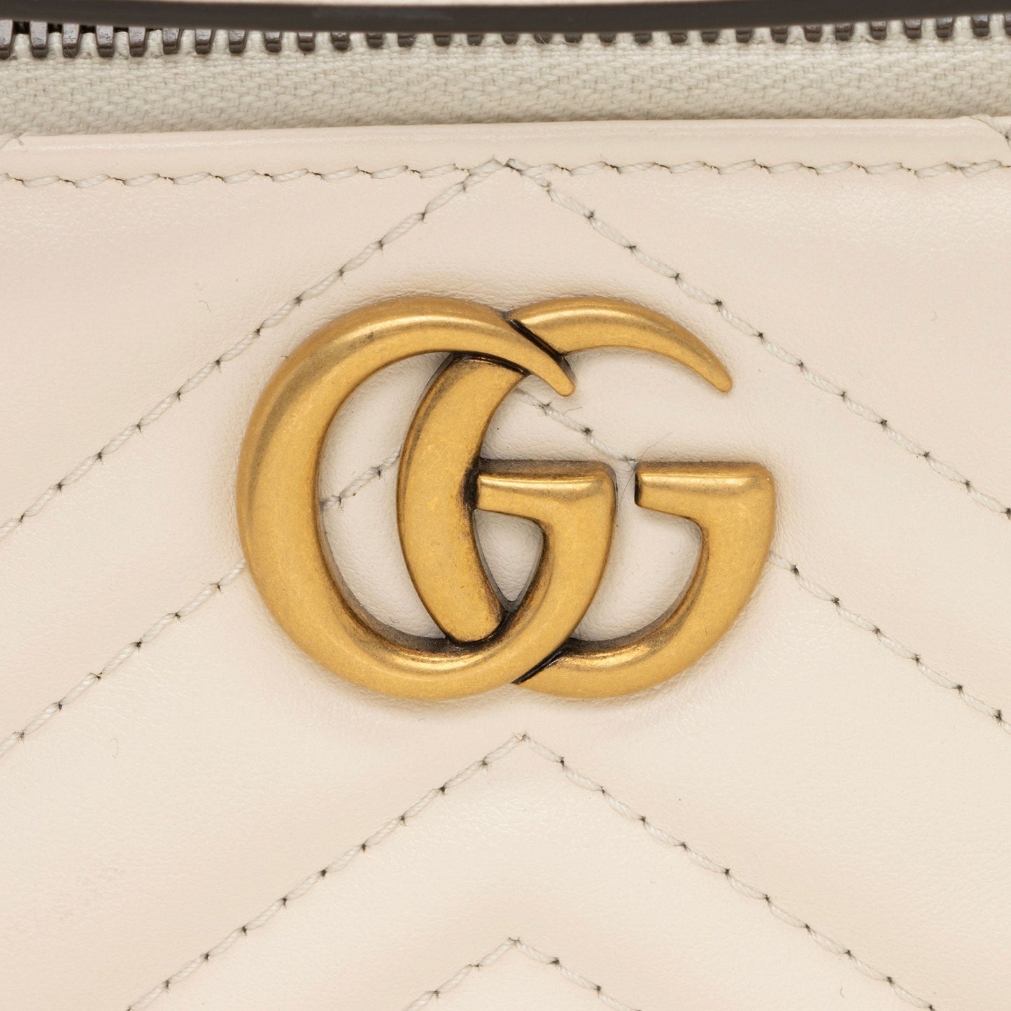 Gucci Matelasse Leather GG Marmont Sling Shoulder Bag (SHF-9zKBOp)