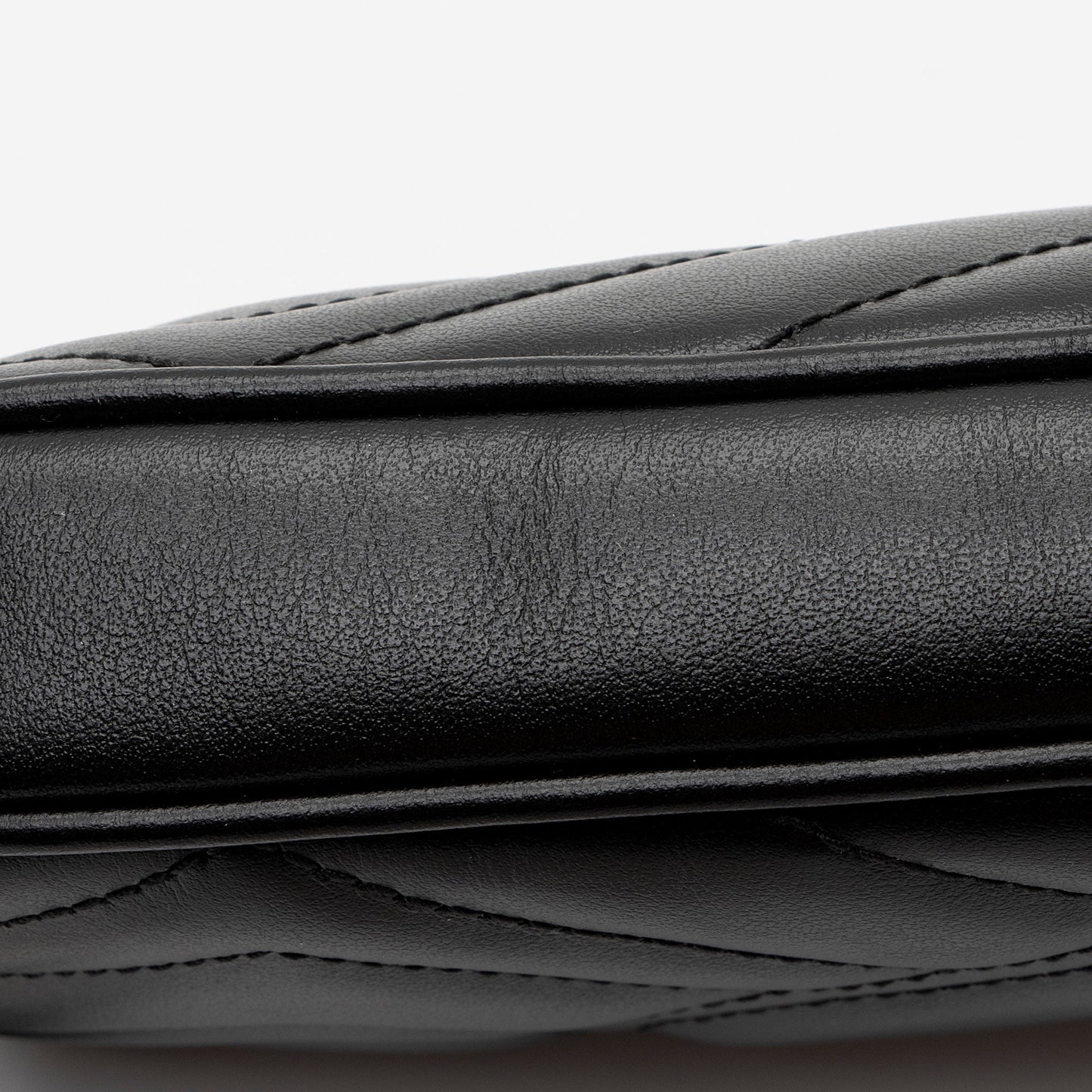 Gucci Matelasse Leather GG Marmont Small Crossbody (SHF-uIfq9U)