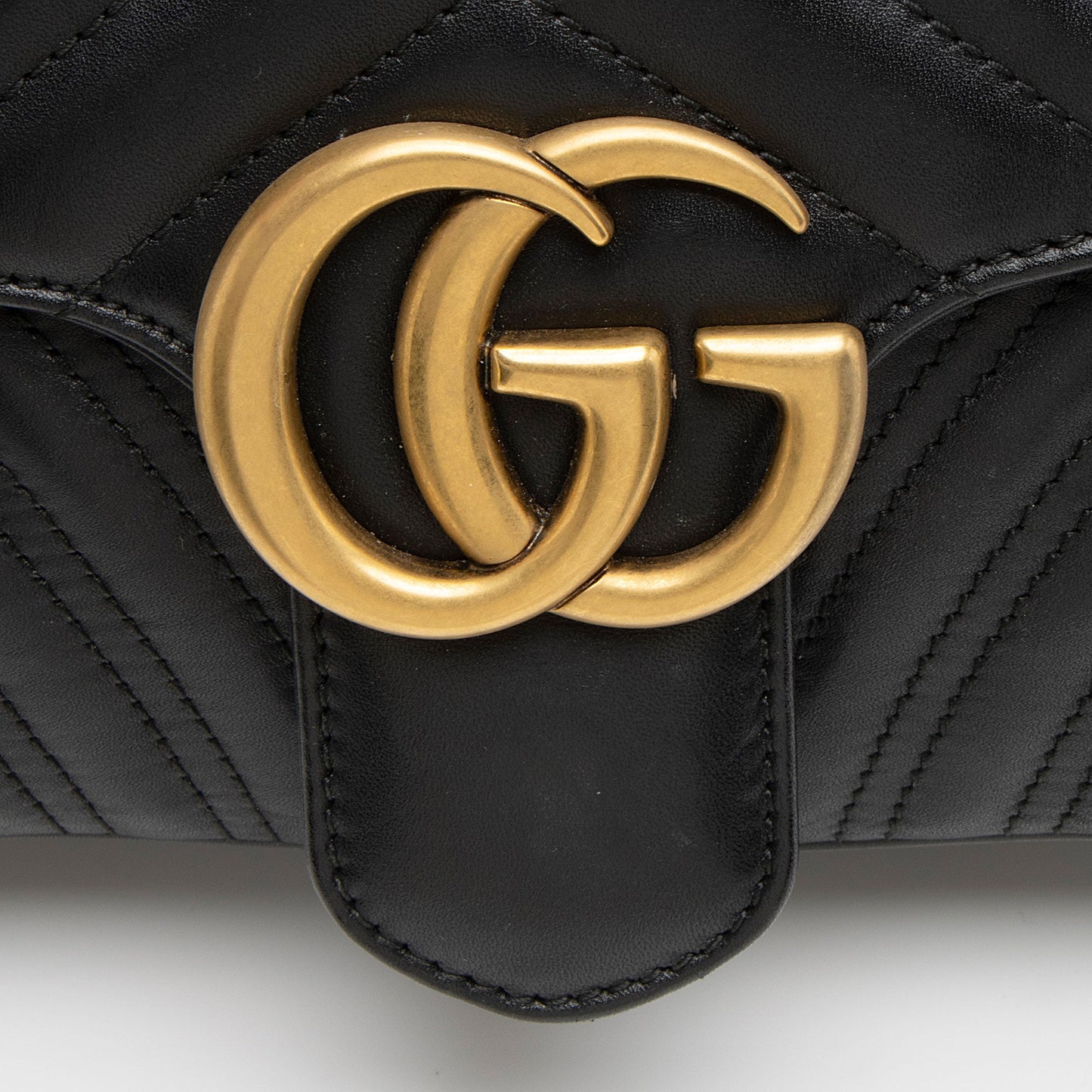 Gucci Matelasse Leather GG Marmont Small Flap Bag (SHF-PLODJy)