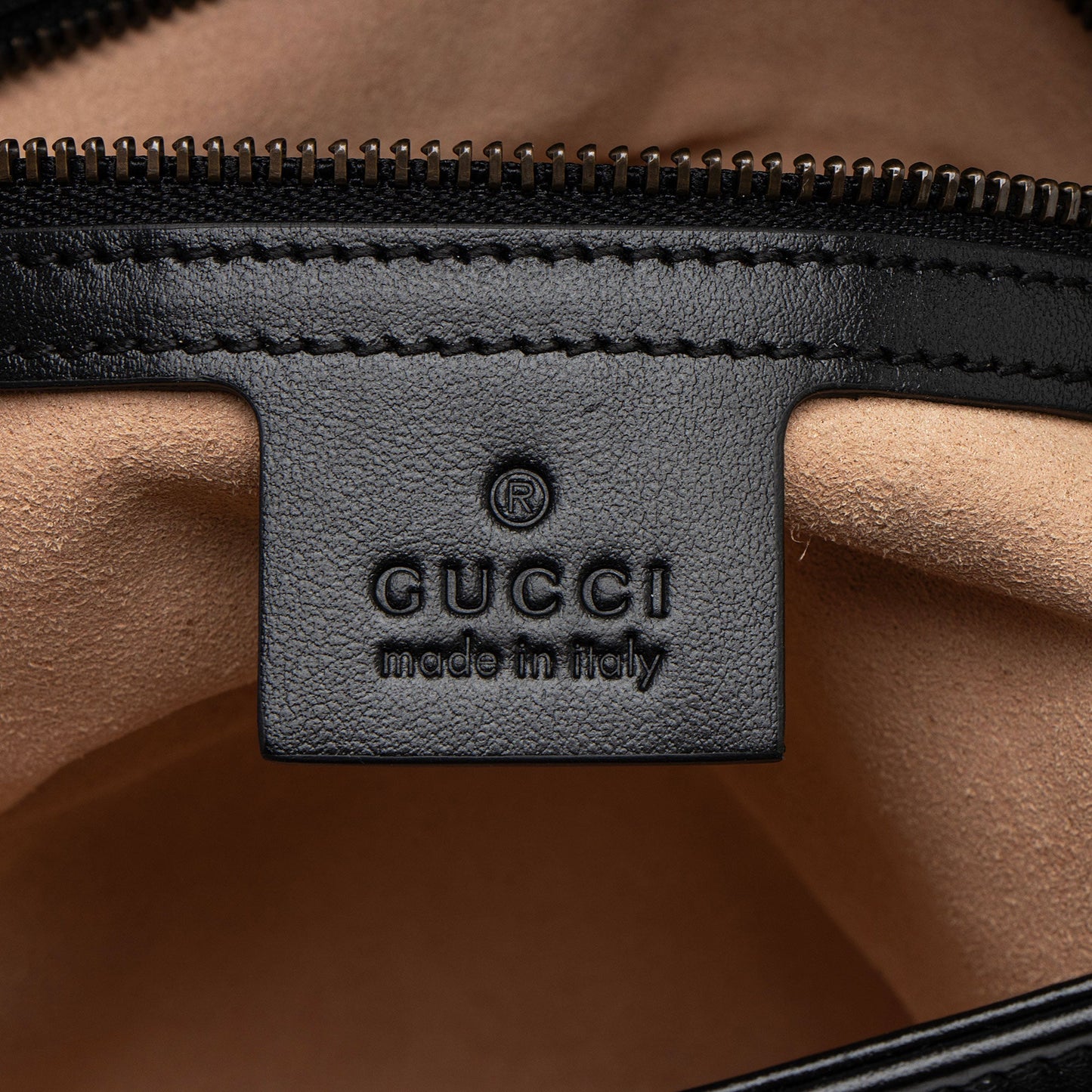 Gucci Matelasse Leather GG Marmont Small Flap Bag (SHF-gHIYfO)