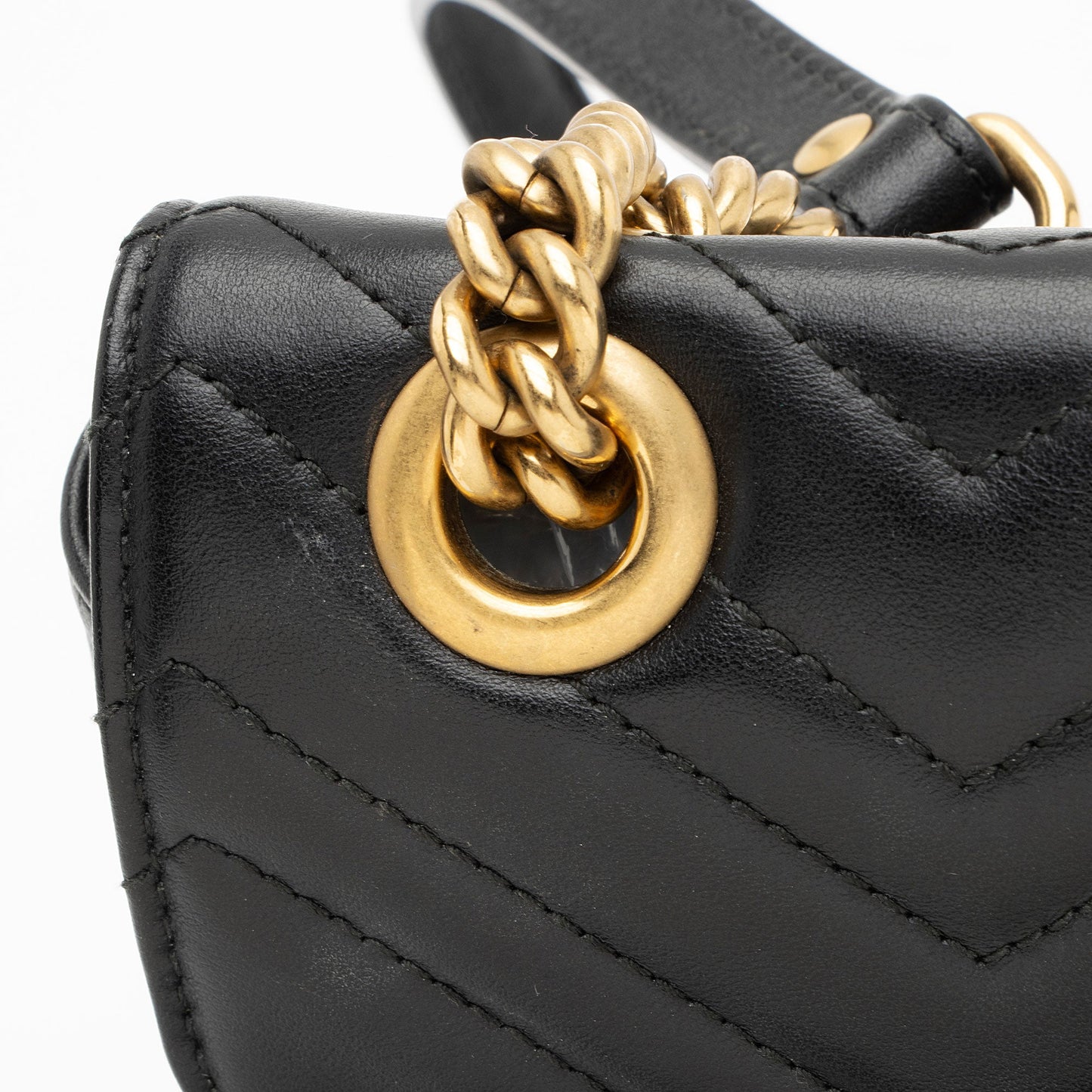 Gucci Matelasse Leather GG Marmont Small Flap Shoulder Bag (SHF-IkiGIu)