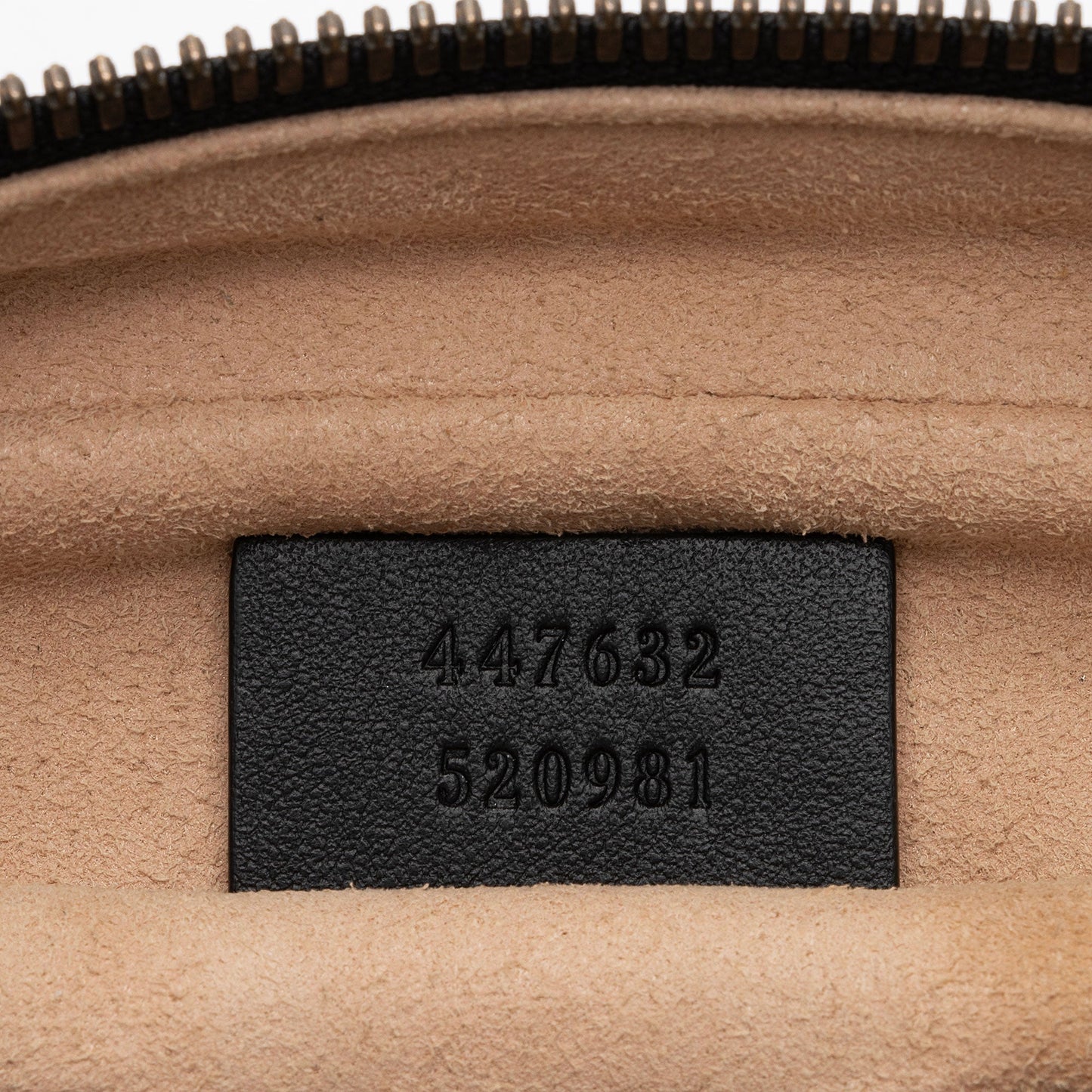 Gucci Matelasse Leather GG Marmont Small Shoulder Bag (SHF-no6urc)