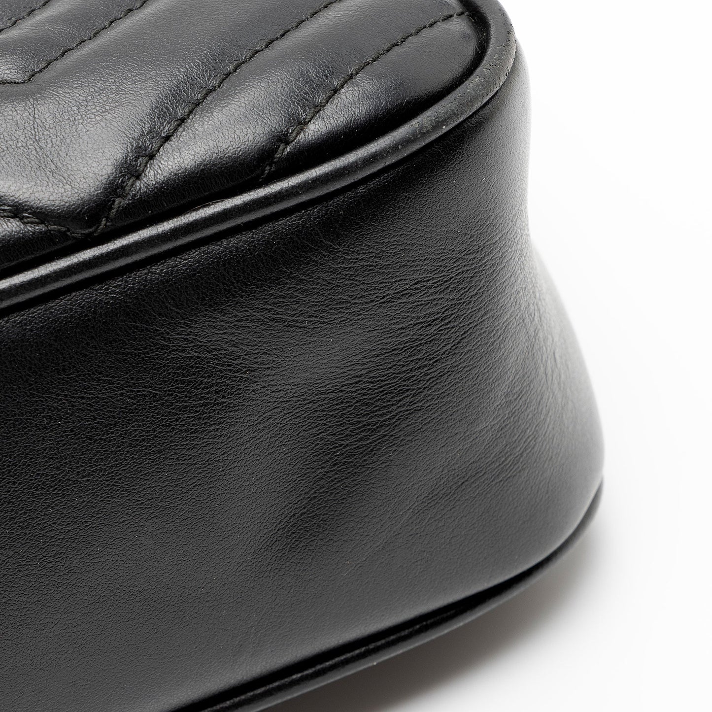 Gucci Matelasse Leather GG Marmont Small Shoulder Bag (SHF-FVS5c3)