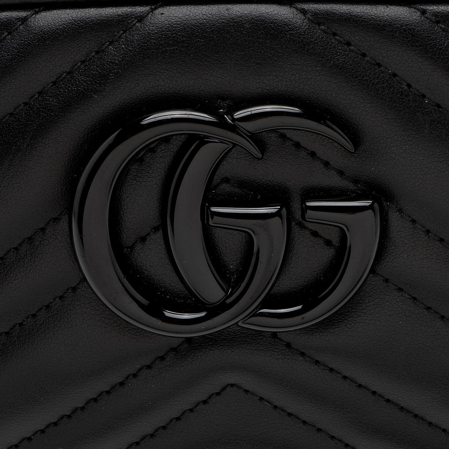 Gucci Matelasse Leather GG Marmont Small Shoulder Bag (SHF-sIFM1C)