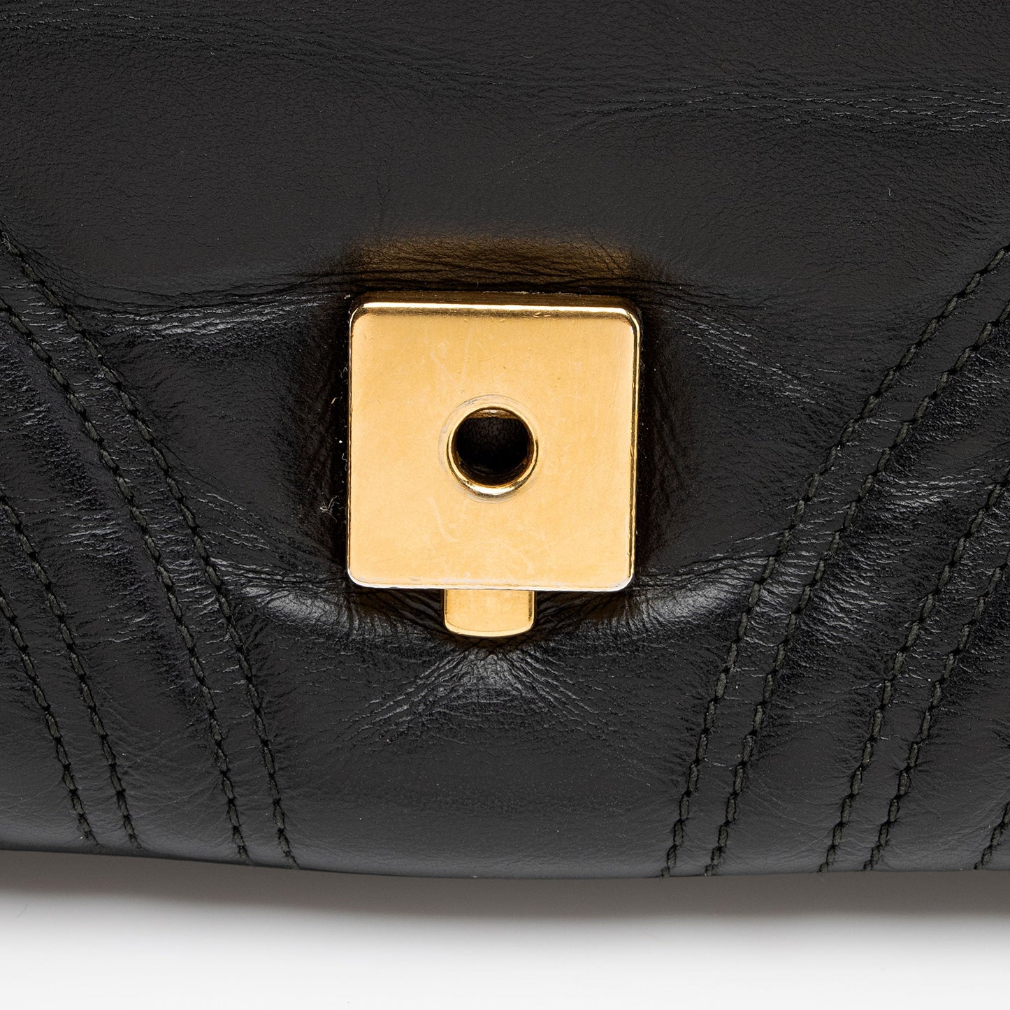 Gucci Matelasse Leather GG Marmont Small Top Handle Bag (SHF-GI9xgN)
