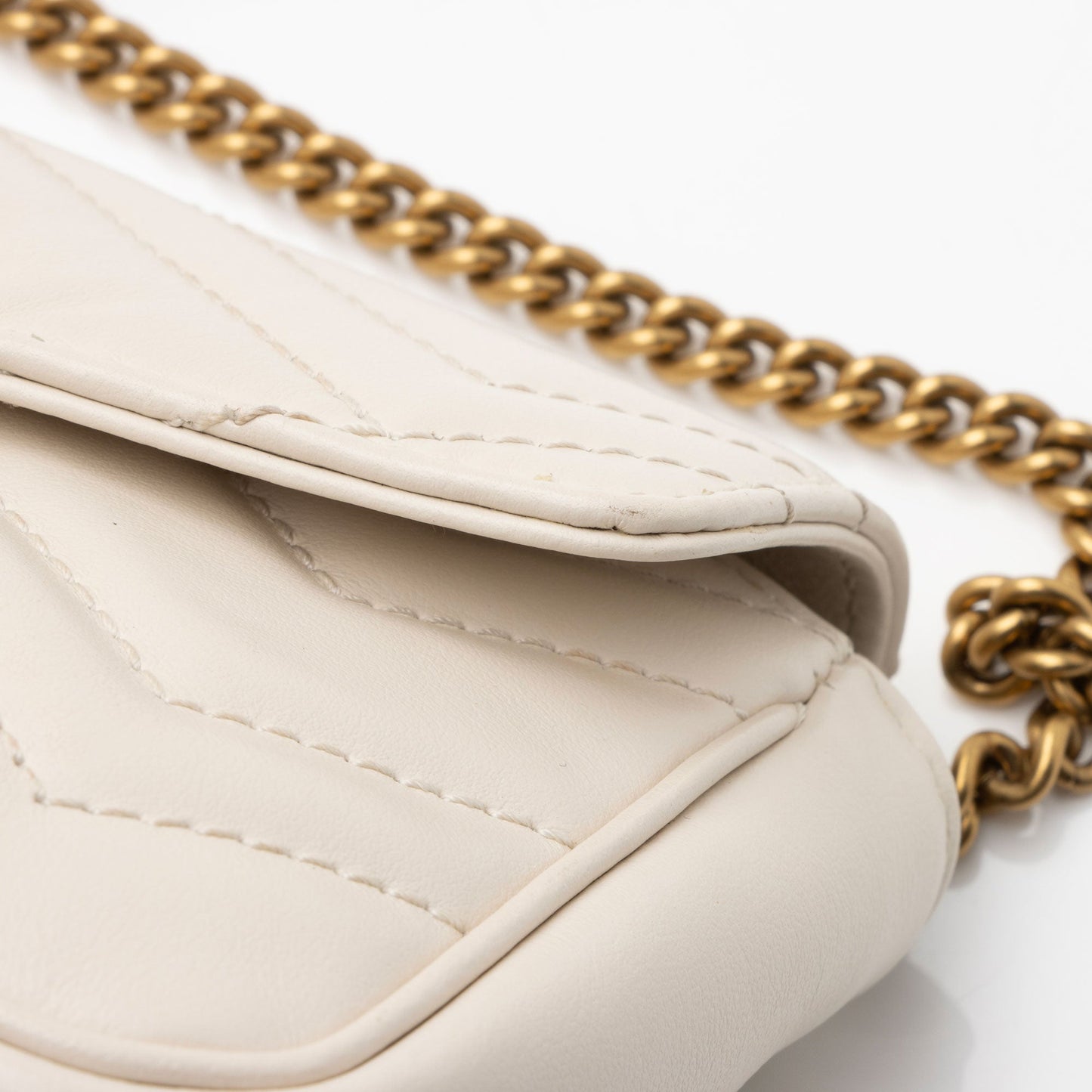 Gucci Matelasse Leather GG Marmont Super Mini Flap Bag (SHF-4vMIDn)