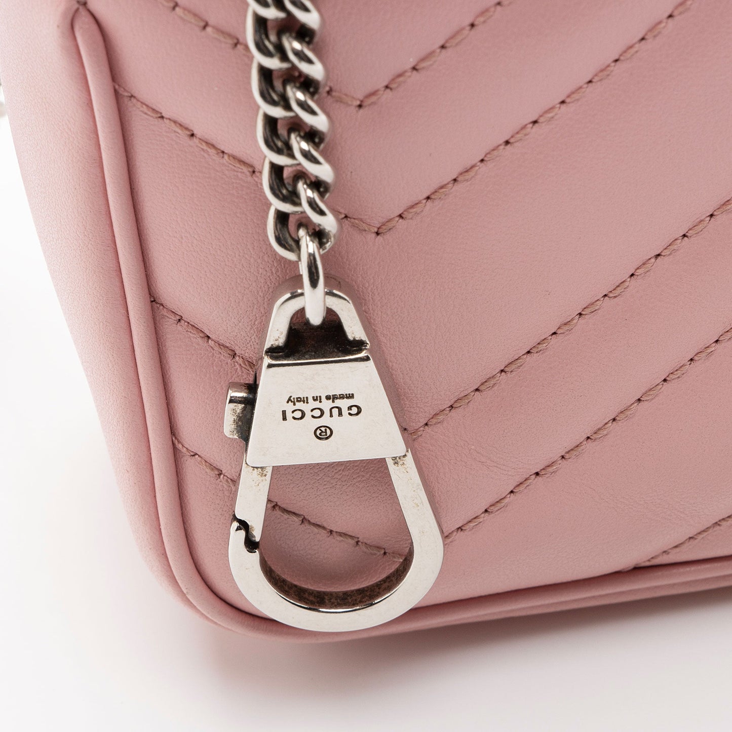 Gucci Matelasse Leather GG Marmont Super Mini Flap Bag (SHF-YnNOt3)
