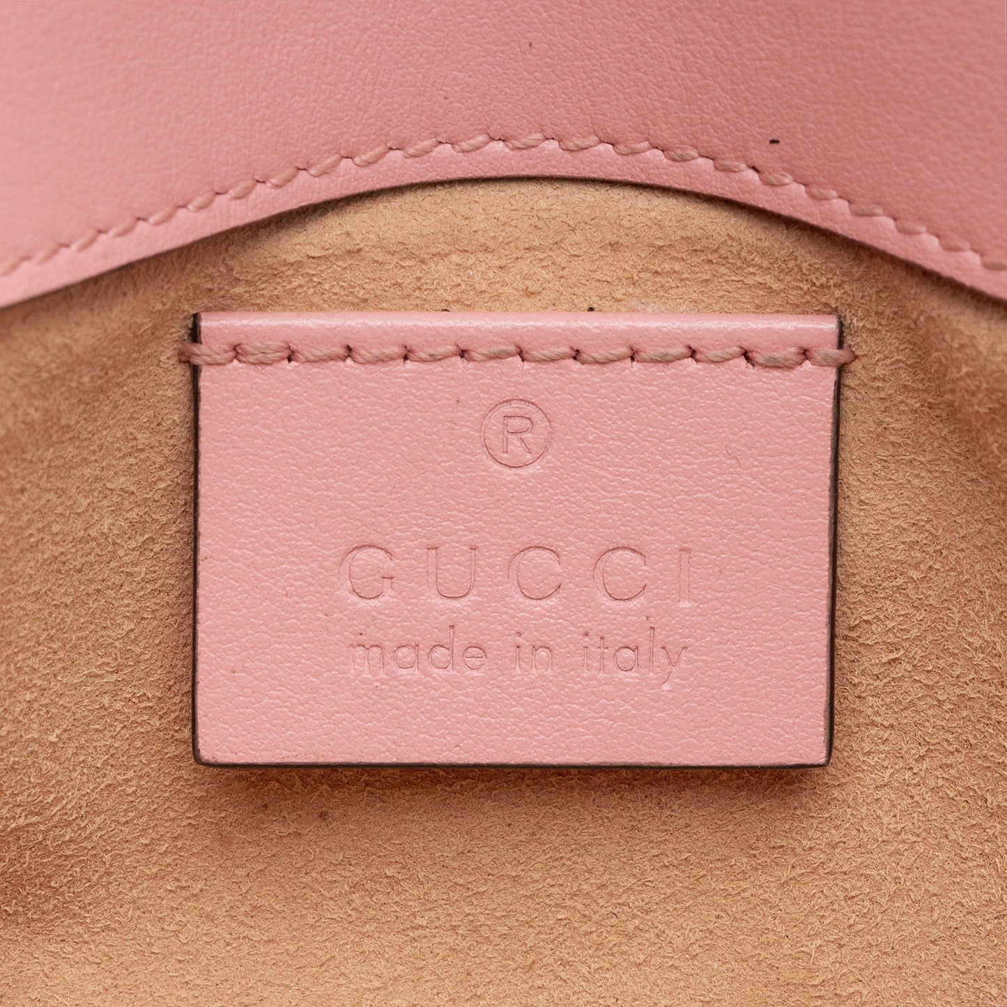 Gucci Matelasse Leather GG Marmont Super Mini Flap Bag (SHF-YnNOt3)