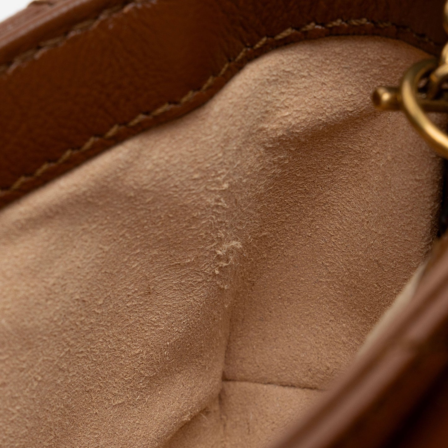 Gucci Matelasse Leather GG Marmont Super Mini Flap Bag (SHF-OIMhbP)
