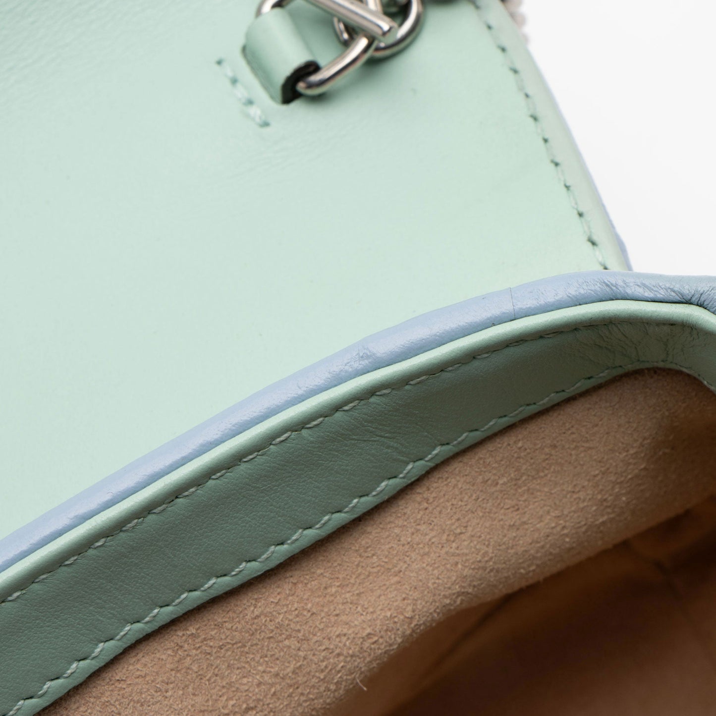 Gucci Matelasse Leather GG Marmont Super Mini Flap Bag (SHF-LovLEQ)