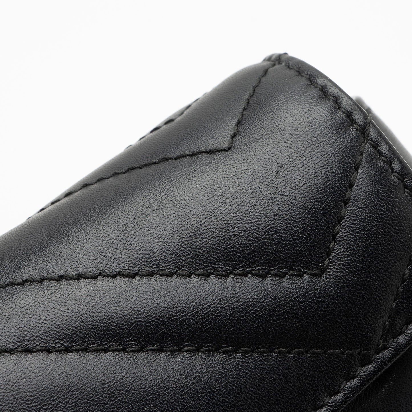 Gucci Matelasse Leather GG Marmont Super Mini Flap Bag (SHF-vdHY2l)