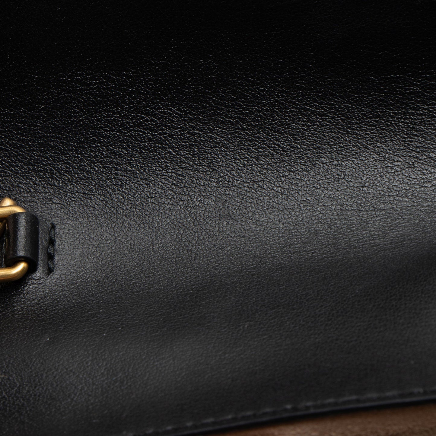 Gucci Matelasse Leather GG Marmont Super Mini Flap Bag (SHF-NshQsn)