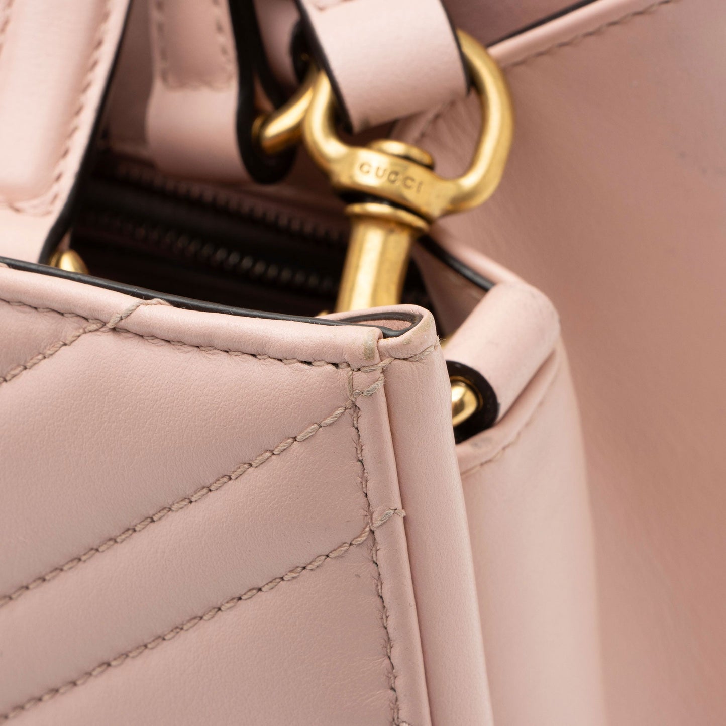 Gucci Matelasse Leather GG Marmont Top Handle Small Satchel (SHF-0hn0Gf)
