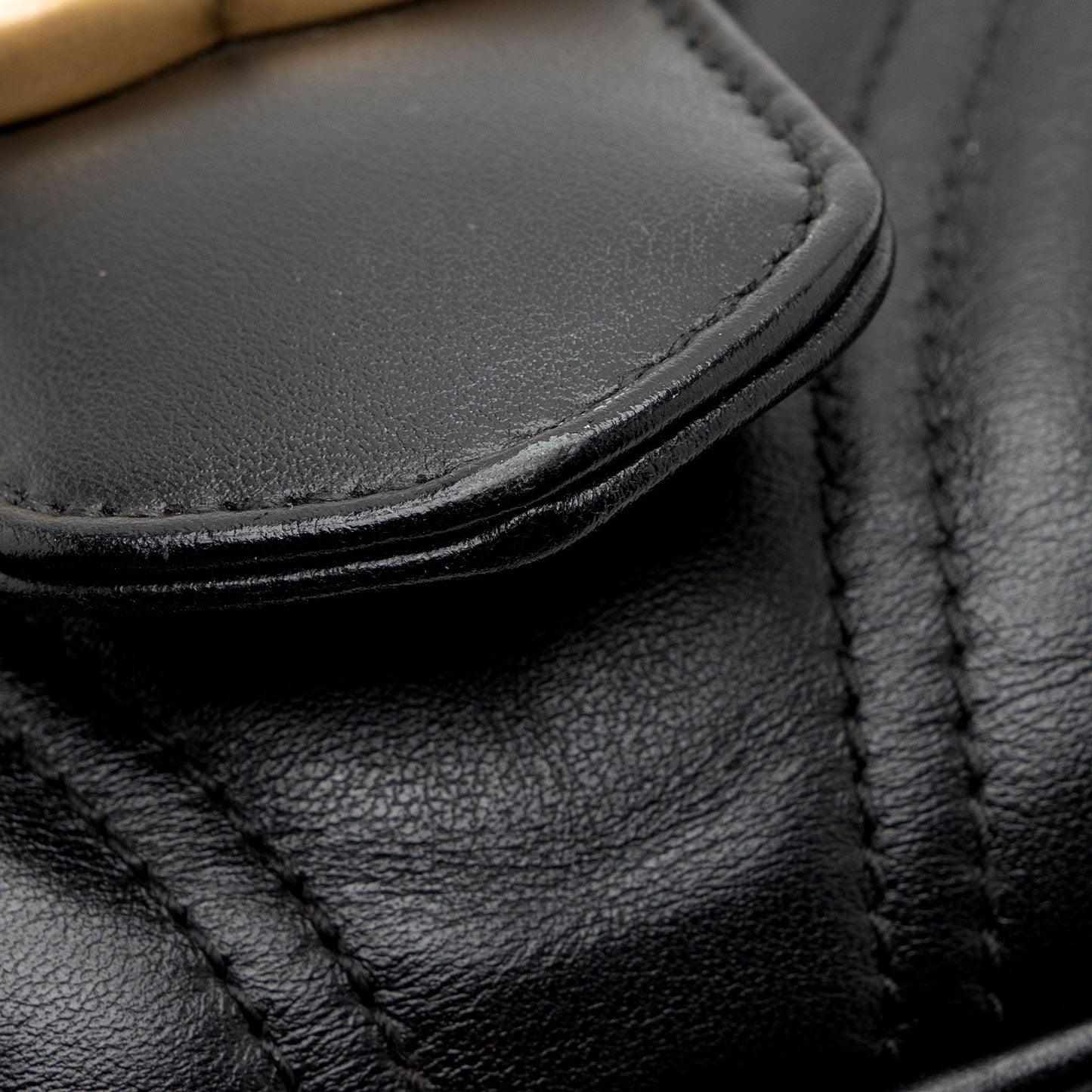 Gucci Matelasse Leather GG Marmont Zip Around Top Handle (SHF-czZJyD)