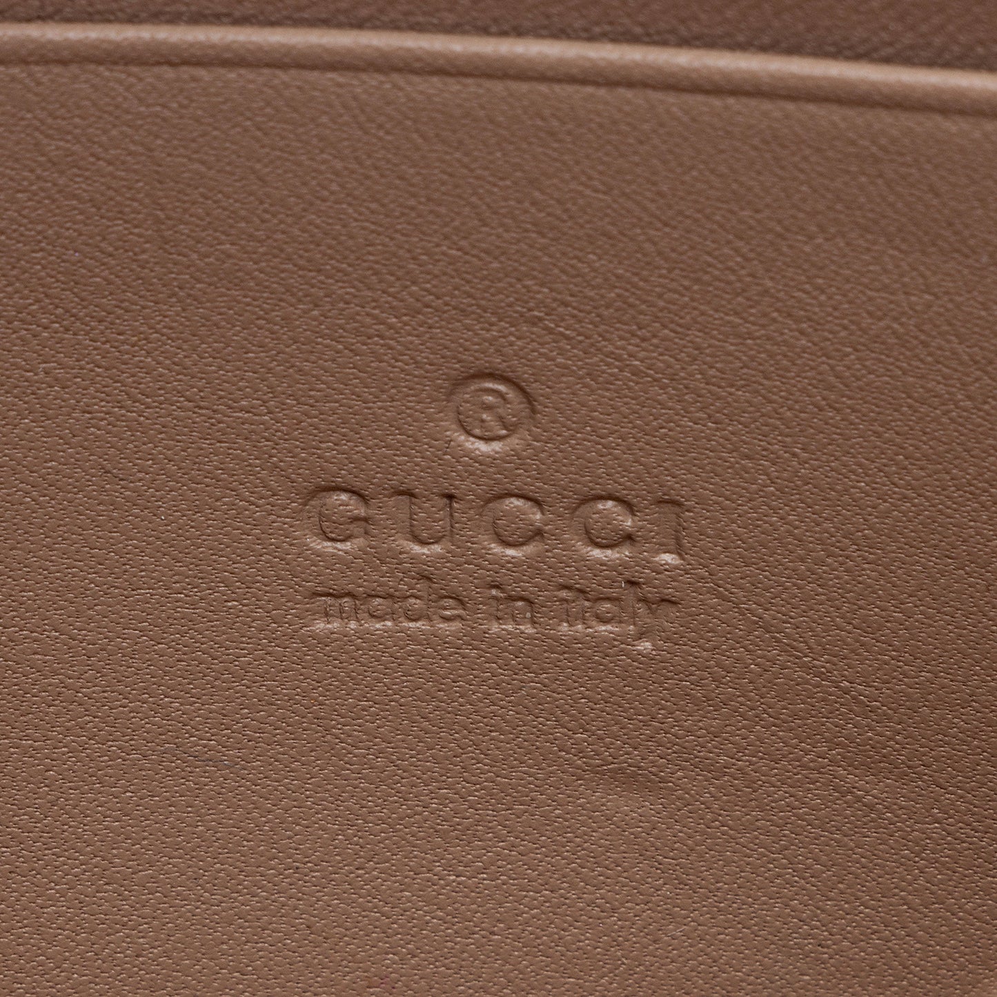 Gucci Matelasse Leather Pearl GG Marmont Flap Mini Wallet Bag (SHF-XrFkq1)
