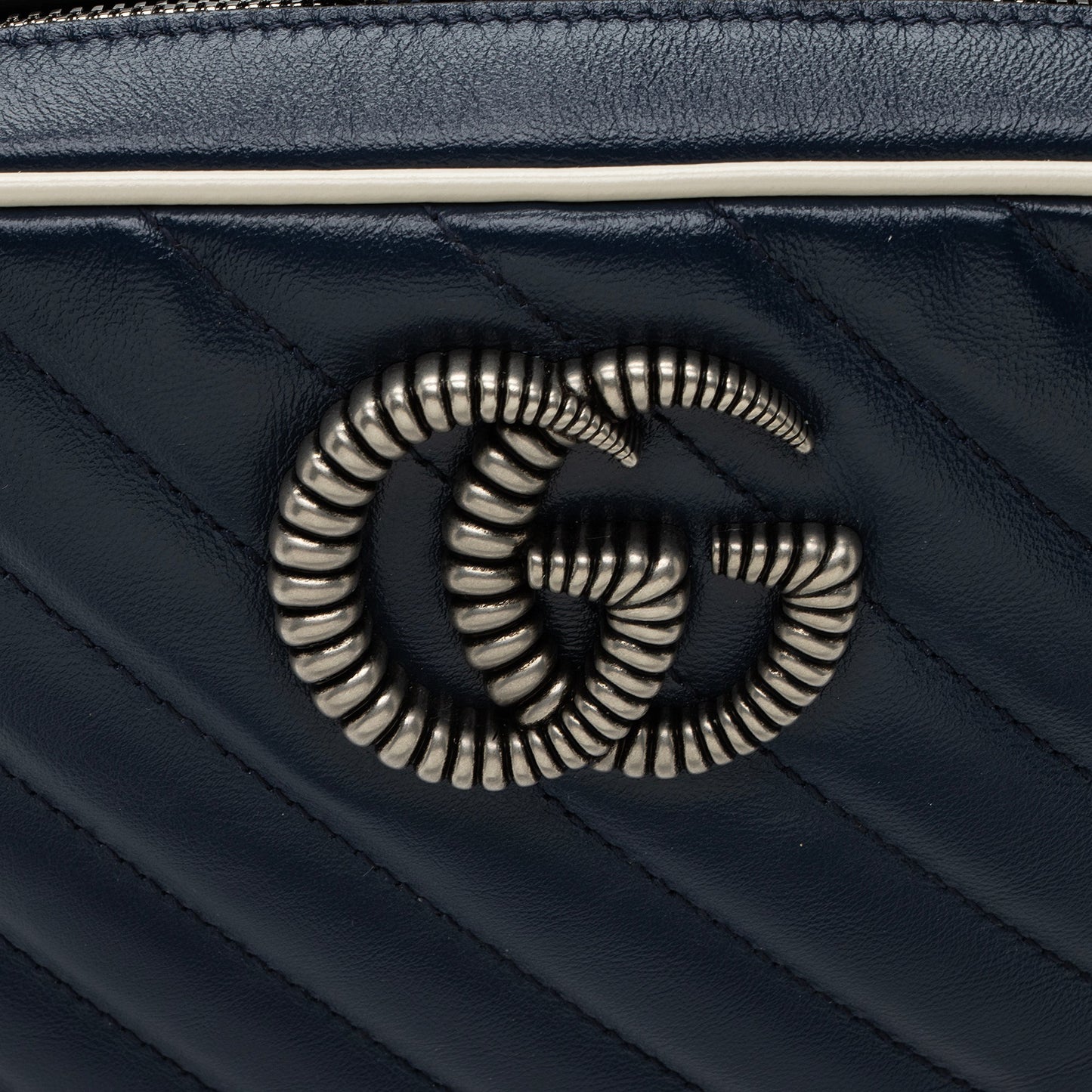 Gucci Matelasse Leather Torchon GG Marmont Bamboo Top Handle Bag (SHF-cATh2Q)