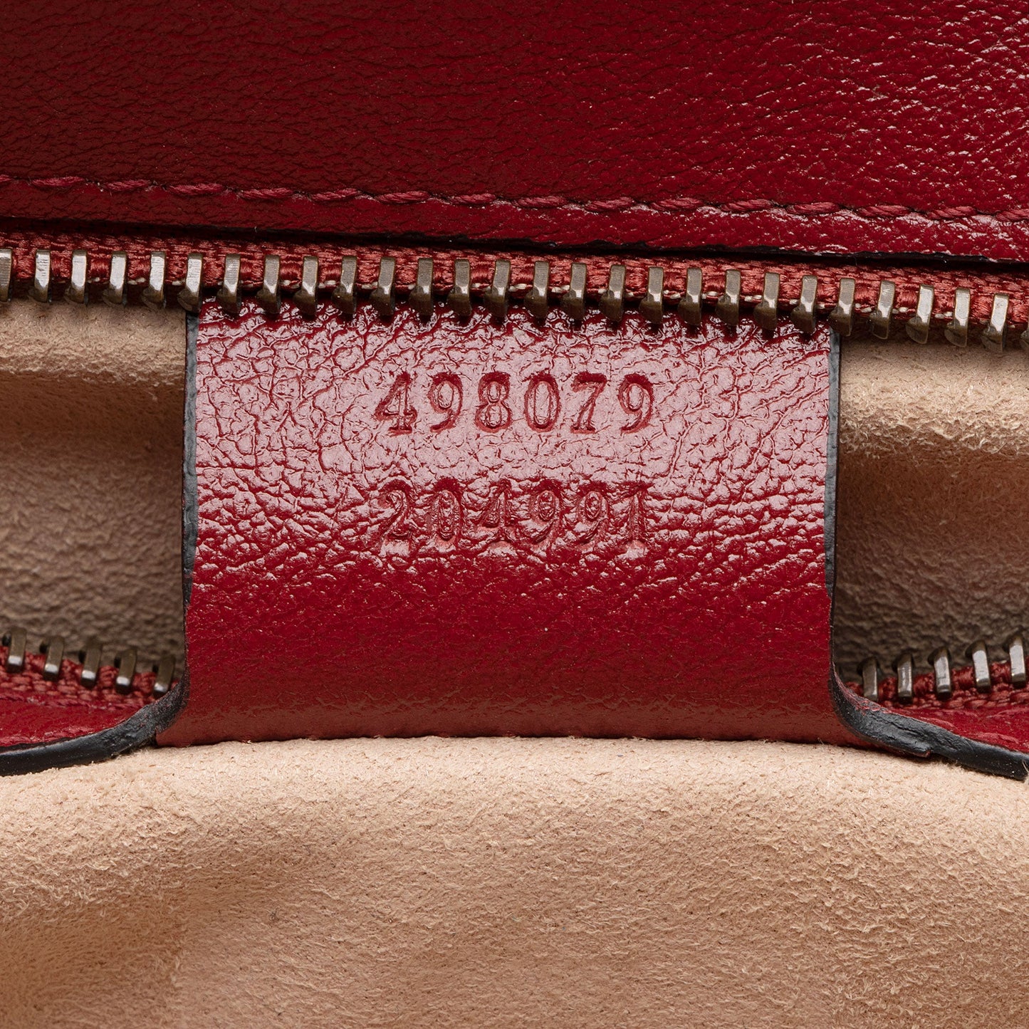 Gucci Matelasse Leather Torchon GG Marmont Clutch (SHF-CeLx8H)