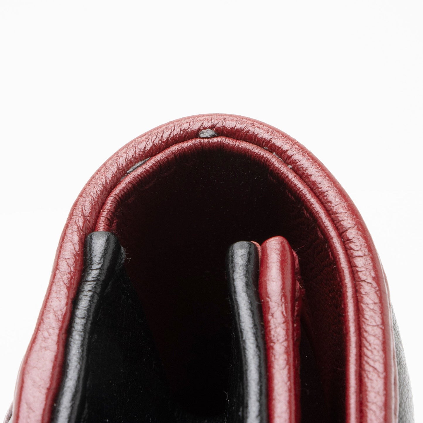 Gucci Matelasse Leather Torchon GG Marmont Clutch (SHF-CeLx8H)