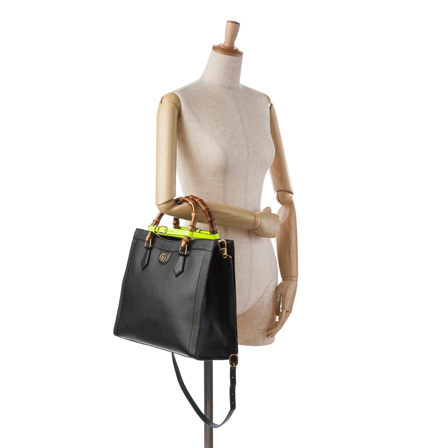 Gucci Medium Bamboo Diana Satchel (SHG-eqiq70)