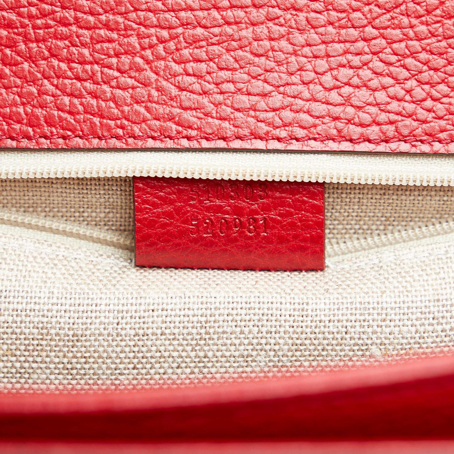 Gucci Medium Dollar Interlocking G Crossbody Bag (SHG-lJaoke)