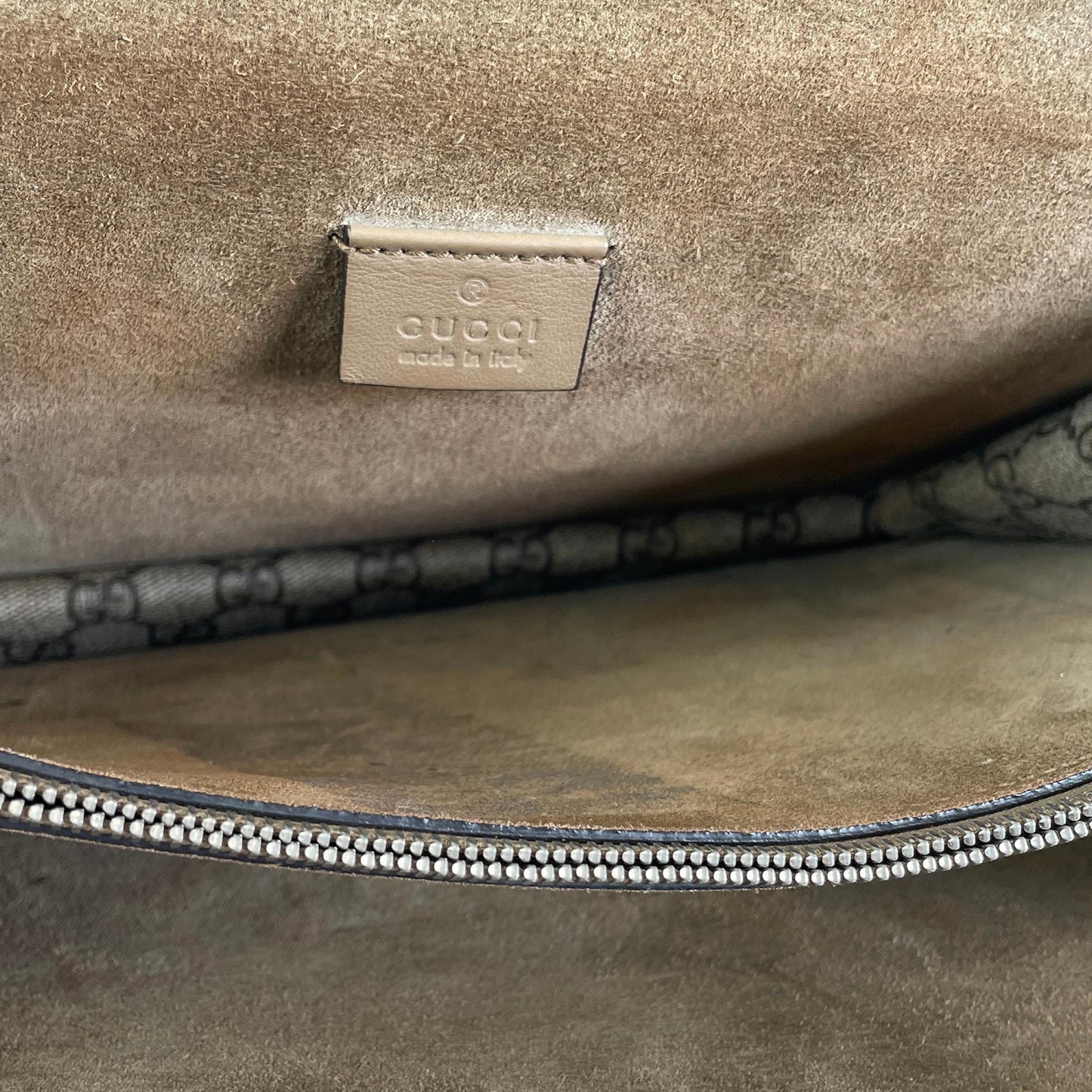 Gucci Medium Embellished GG Supreme Dionysus Shoulder Bag (SHG-46Vf23)