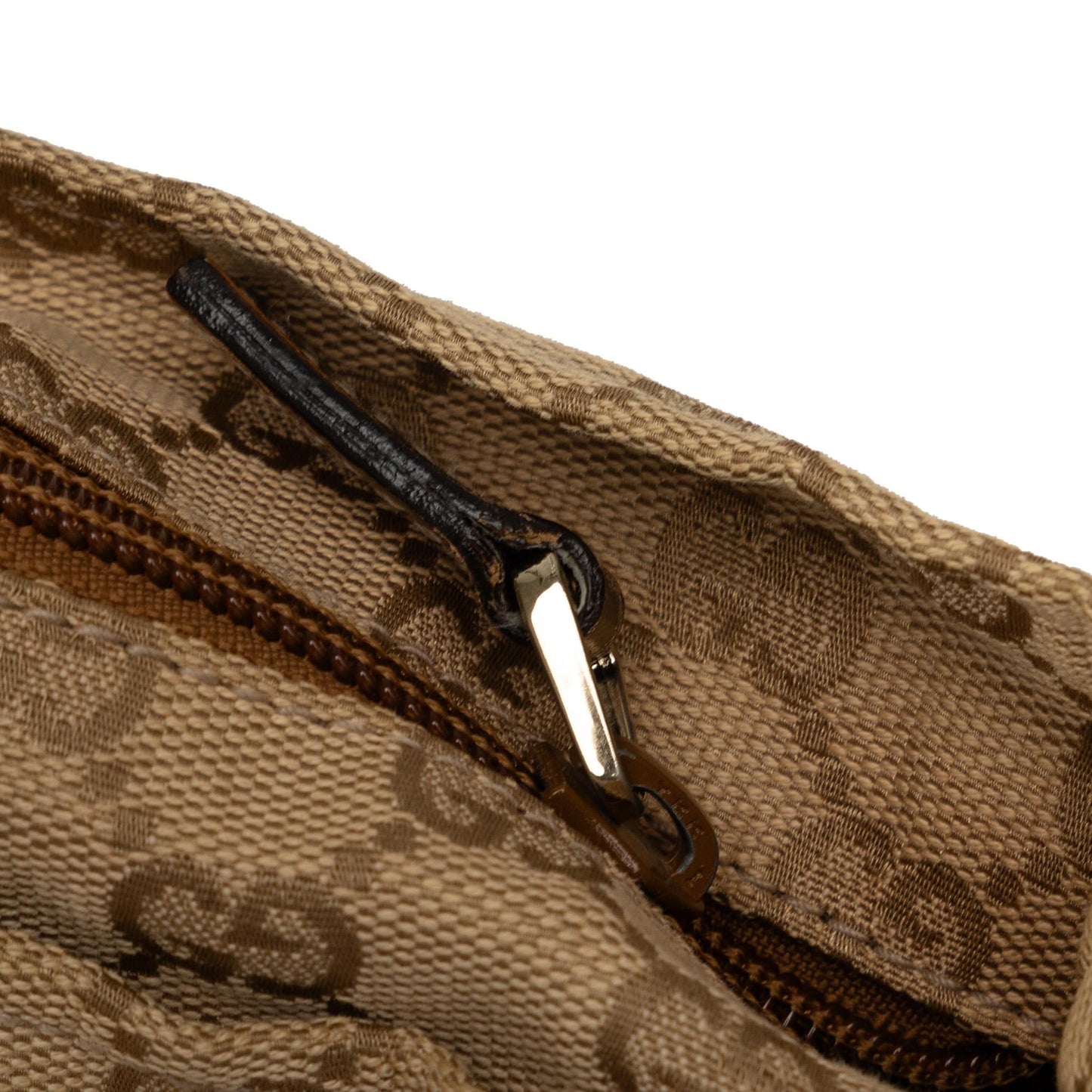Gucci Medium GG Canvas Web Zip Handbag (SHG-kEKFuo)