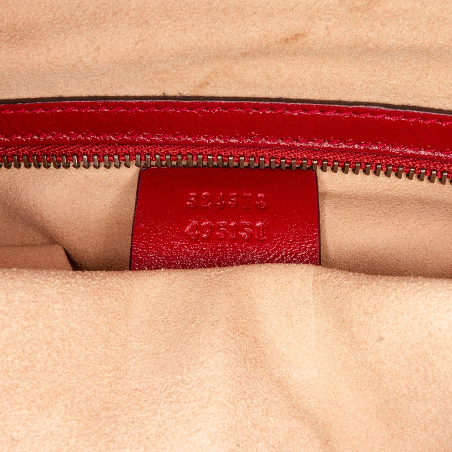 Gucci Medium GG Marmont Slim Matelasse Tote (SHG-DJstM9)