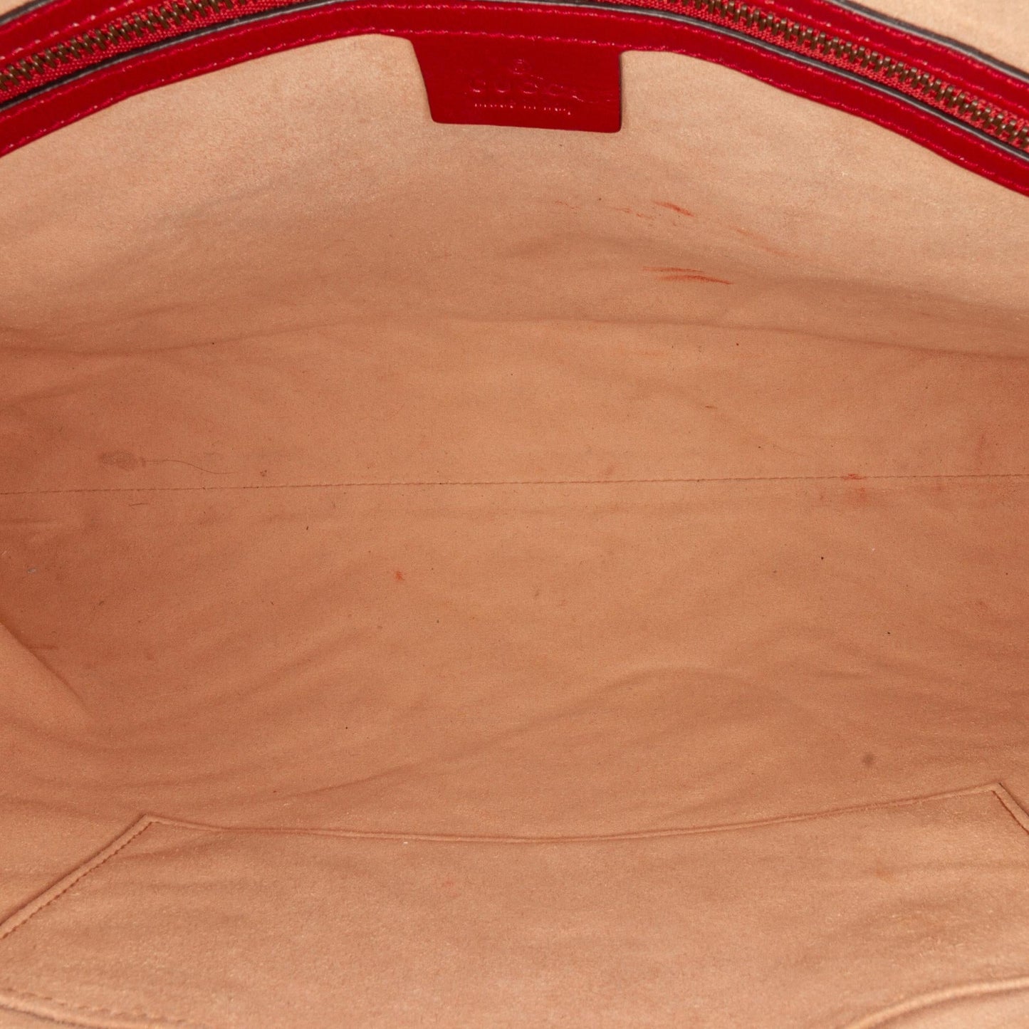 Gucci Medium GG Marmont Slim Matelasse Tote (SHG-DJstM9)