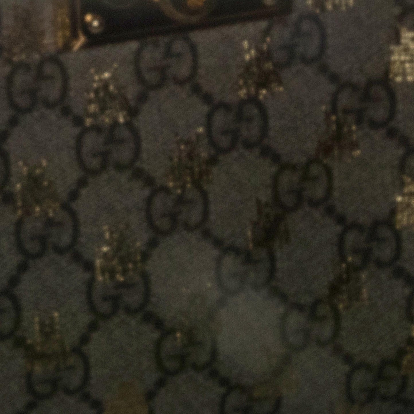 Gucci Medium GG Supreme Bees Padlock Tote (SHG-Gj3oC3)
