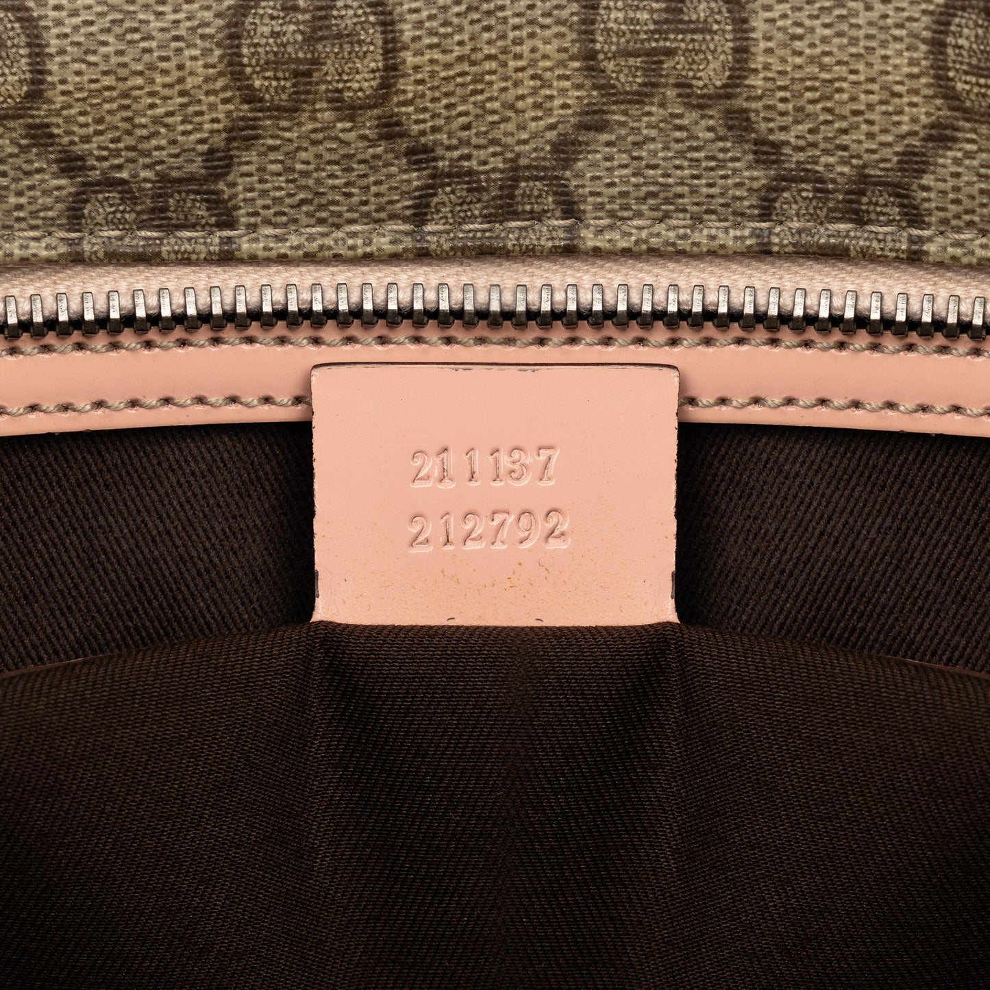 Gucci Medium GG Supreme Joy Tote (SHG-QNdsec)