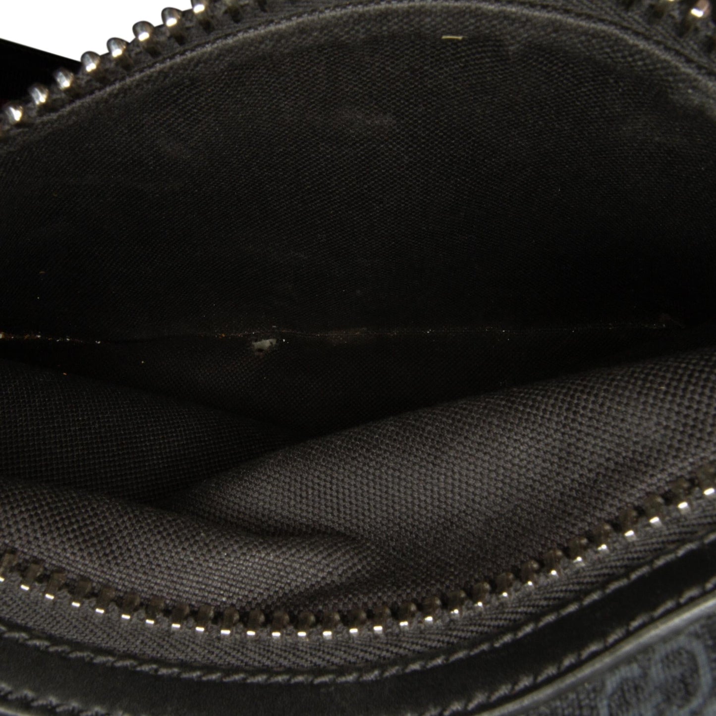 Gucci Medium GG Supreme Messenger Bag (SHG-WOpgdu)