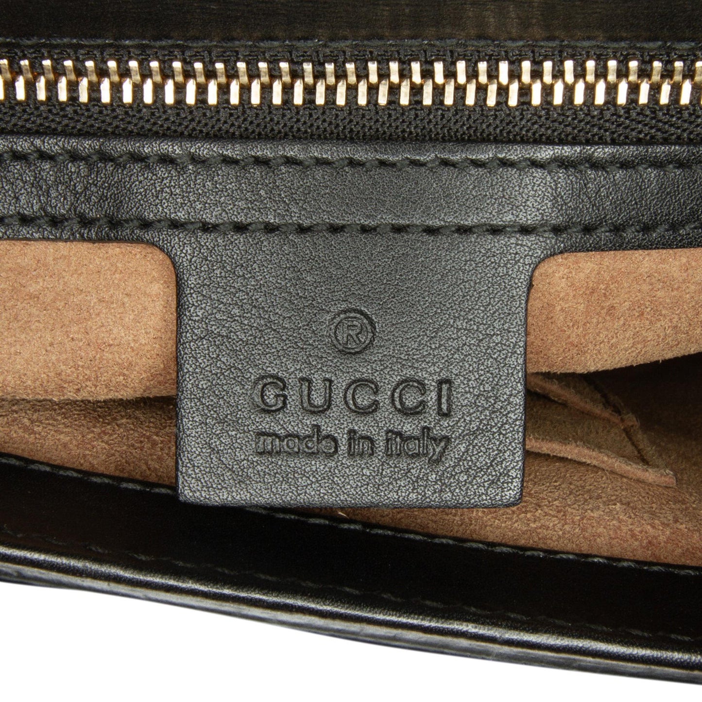 Gucci Medium GG Supreme Padlock Shoulder Bag (SHG-KEUkjB)