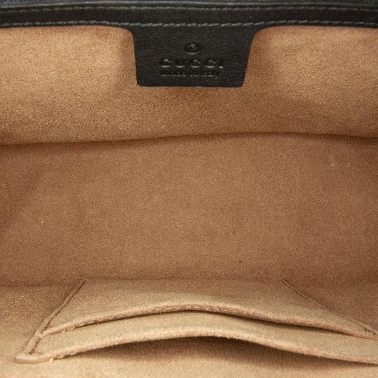 Gucci Medium GG Supreme Padlock Shoulder Bag (SHG-KEUkjB)