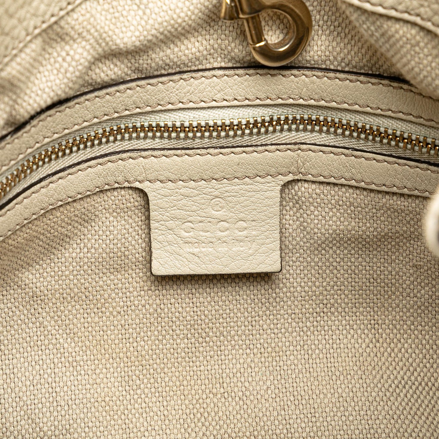 Gucci Medium Leather Soho Chain Tote