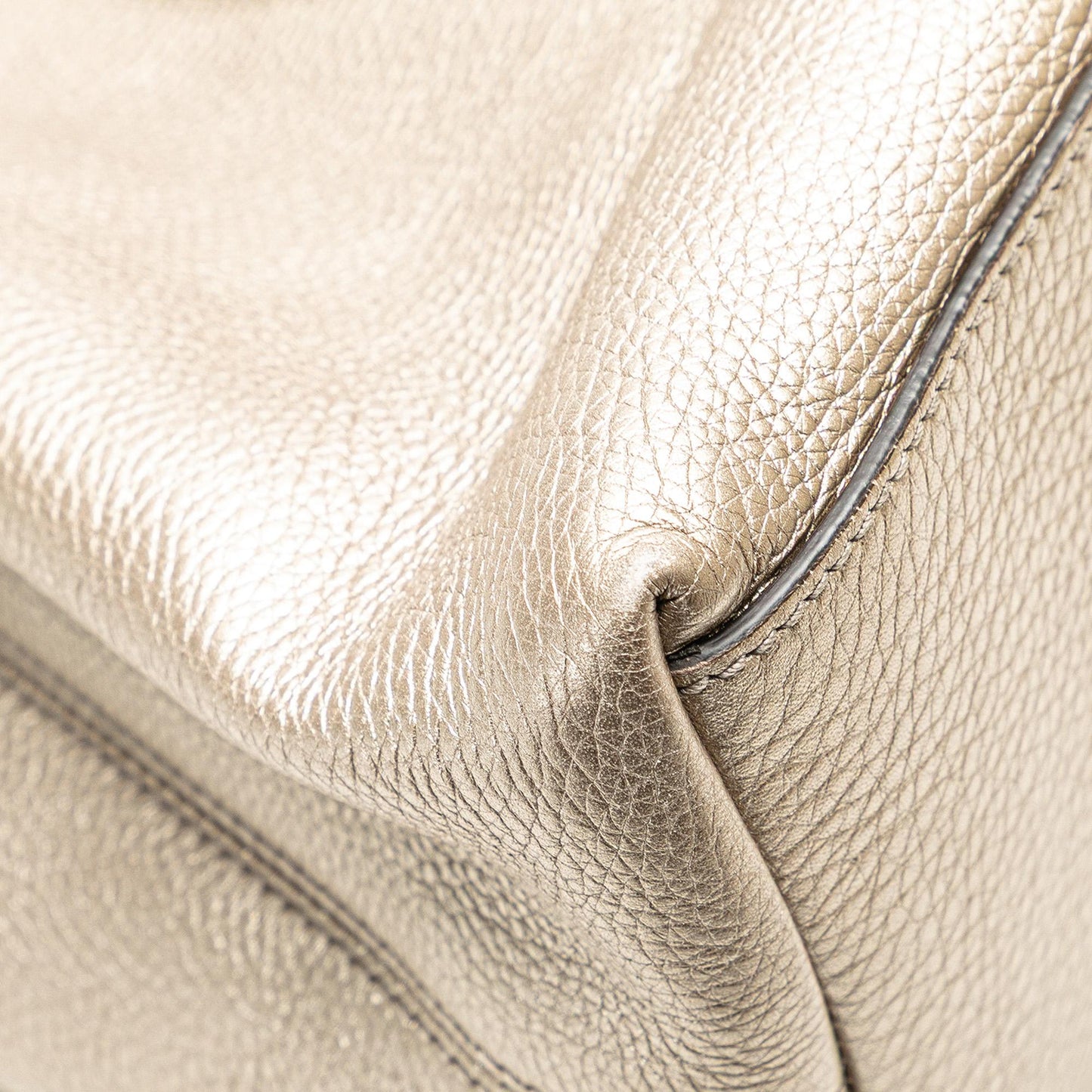 Gucci Medium Leather Soho Chain Tote