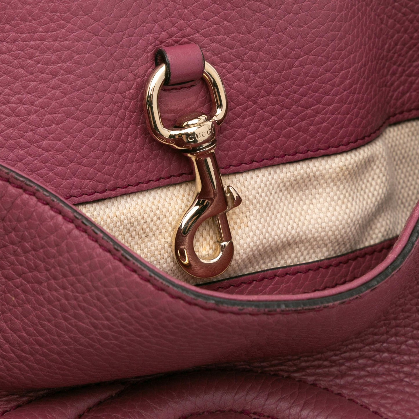 Gucci Medium Leather Soho Chain Tote
