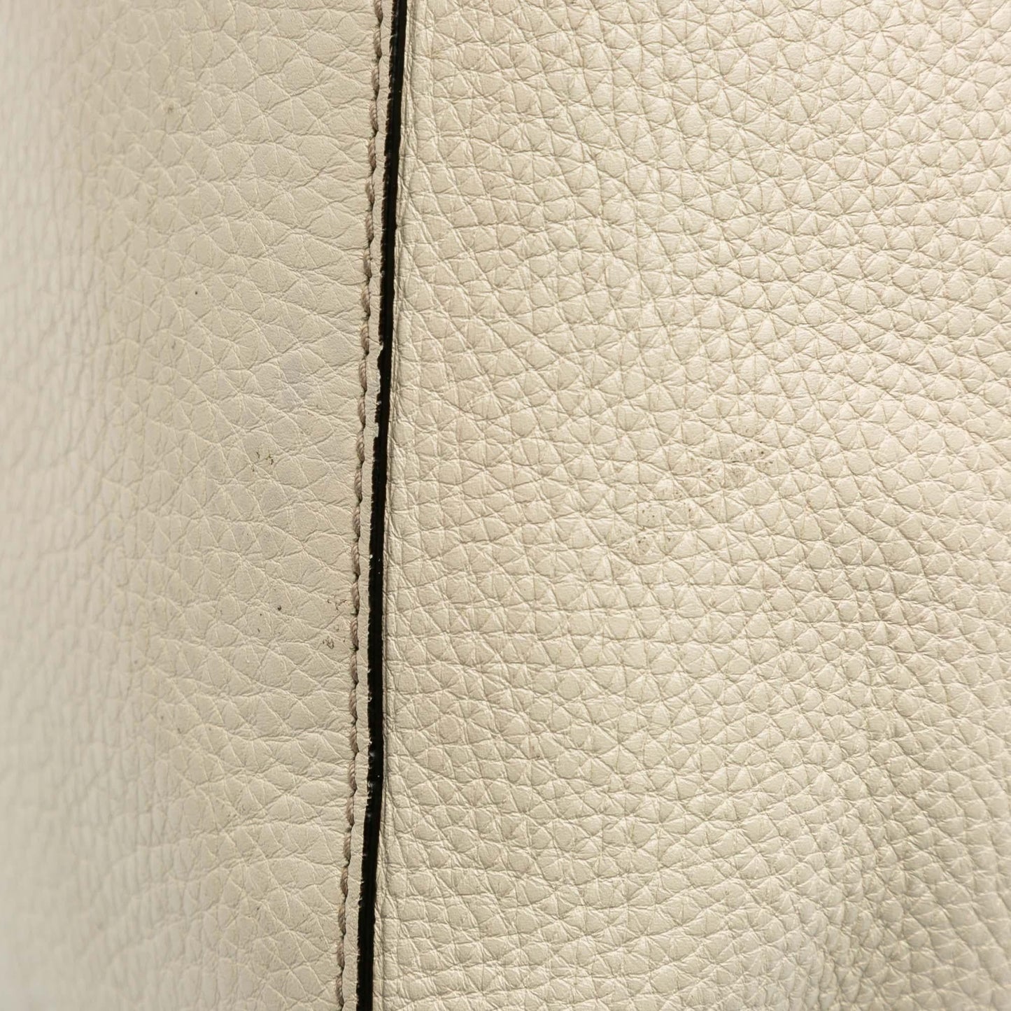 Gucci Medium Leather Soho Chain Tote