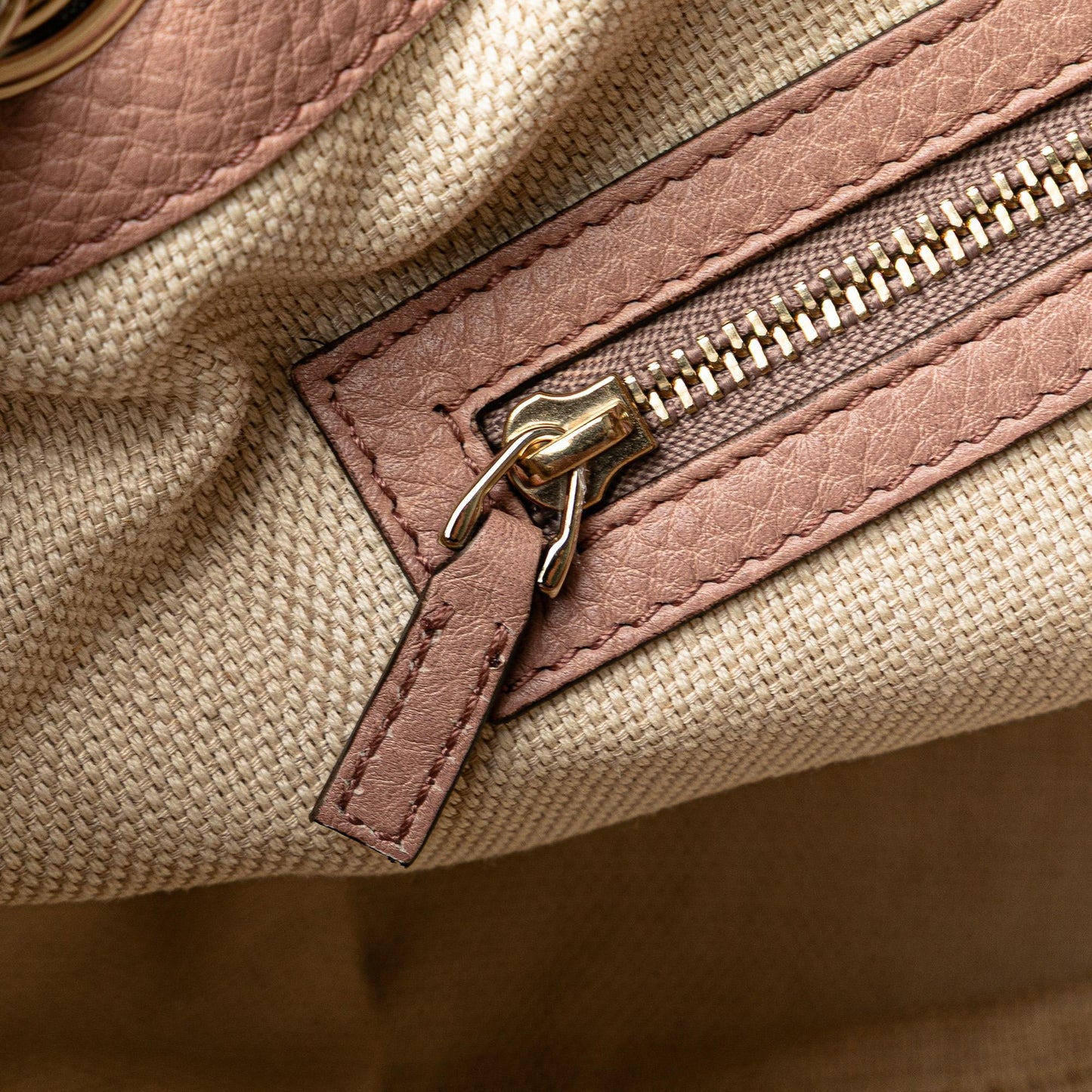 Gucci Medium Leather Soho Chain Tote