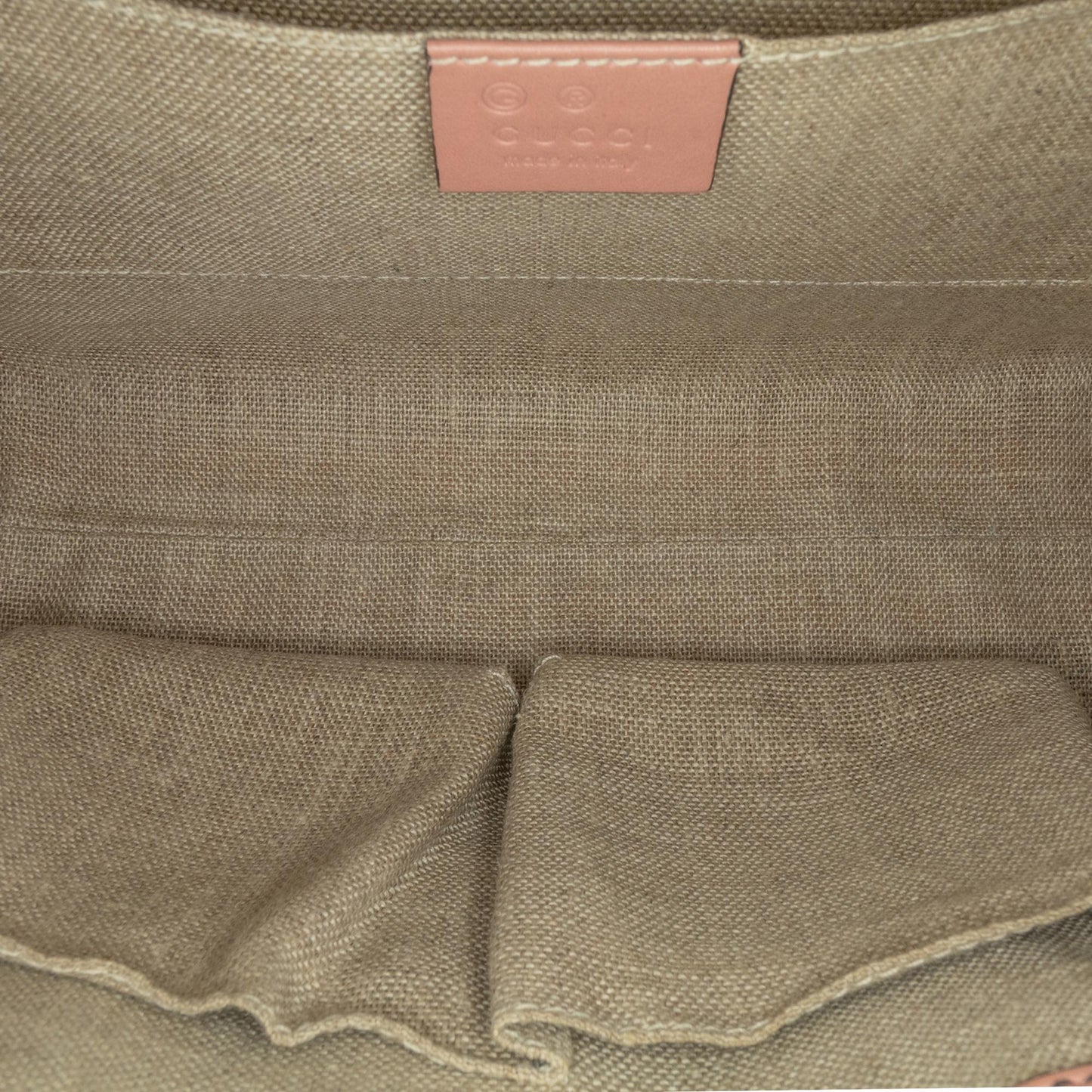 Gucci Medium Microguccissima Emily Shoulder Bag (SHG-D1ScbJ)