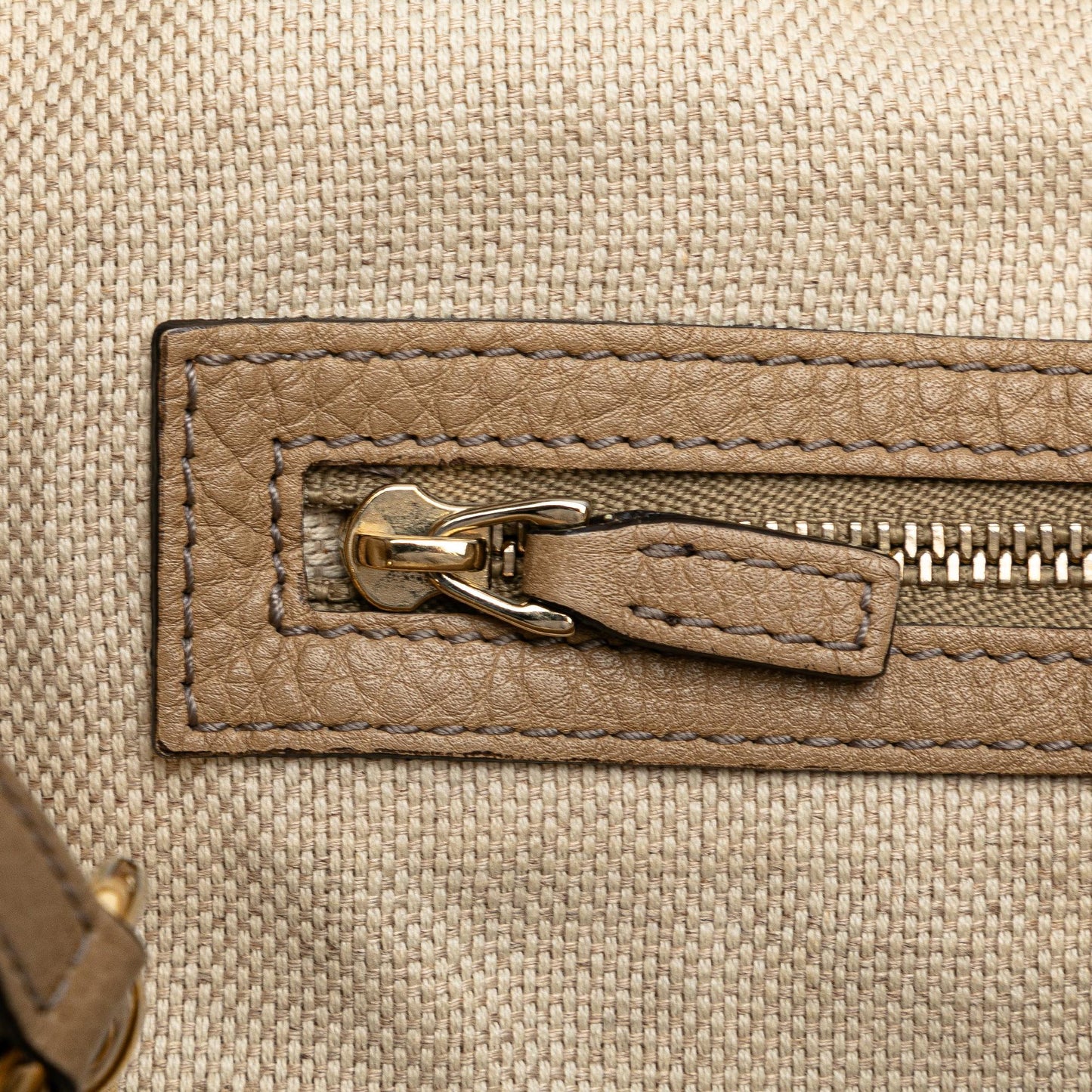 Gucci Medium Soho Cellarius Tote (SHG-WKRqB5)
