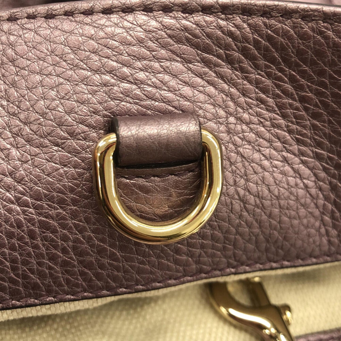 Gucci Medium Soho Chain Tote (SHG-i4tDaq)