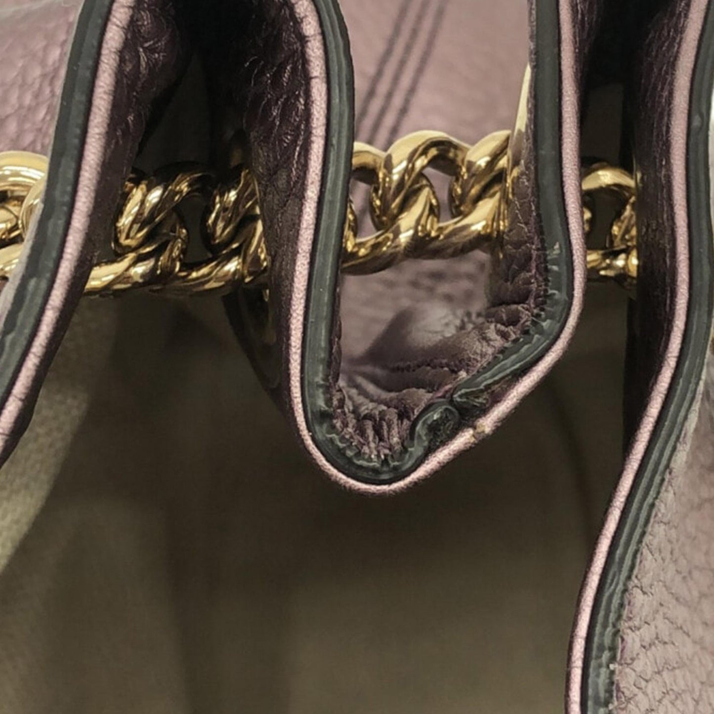 Gucci Medium Soho Chain Tote (SHG-i4tDaq)